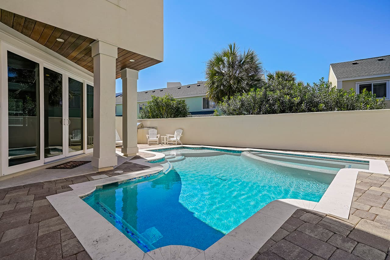 Paradise Found - Image 2