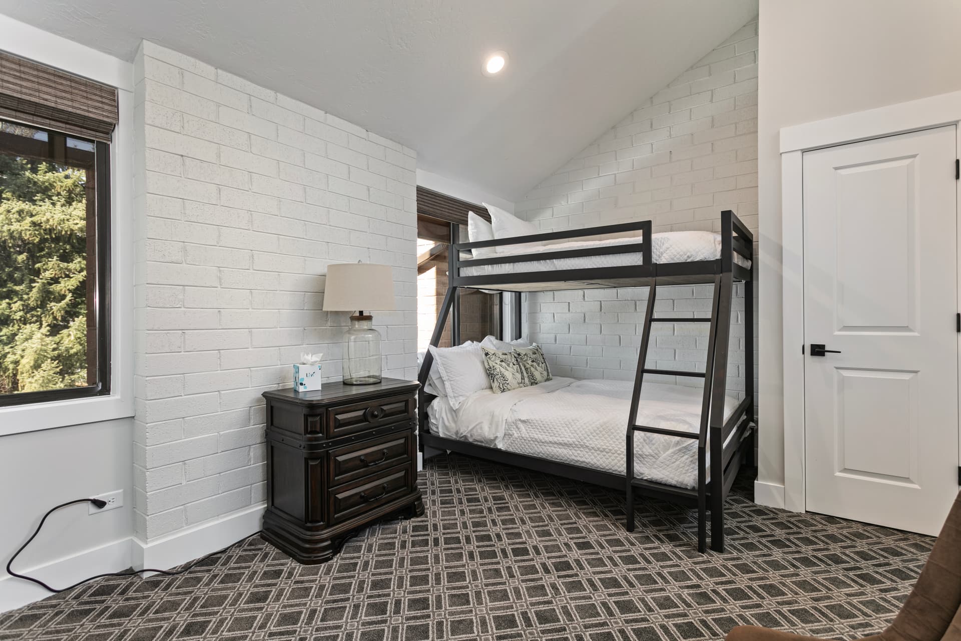 Captain Molly - Image 15