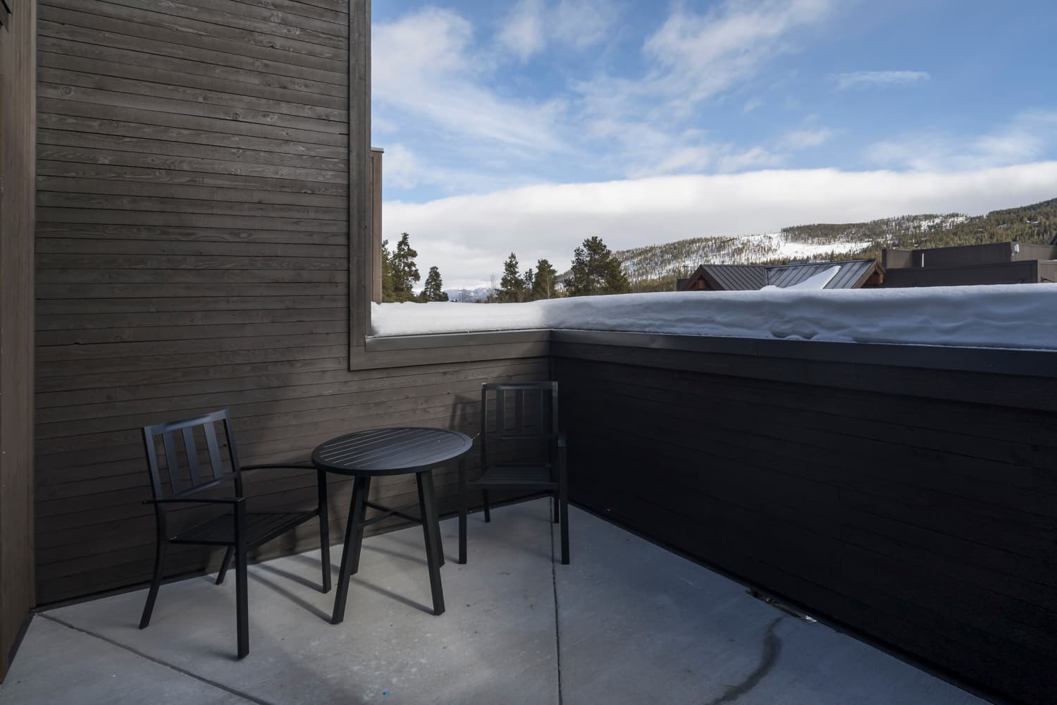 Hilltop Haven - Image 4