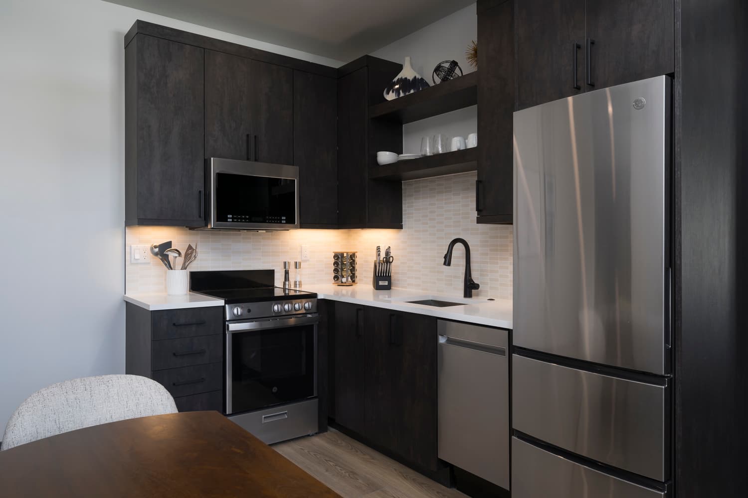 Majestic Mountain Manor - Image 3