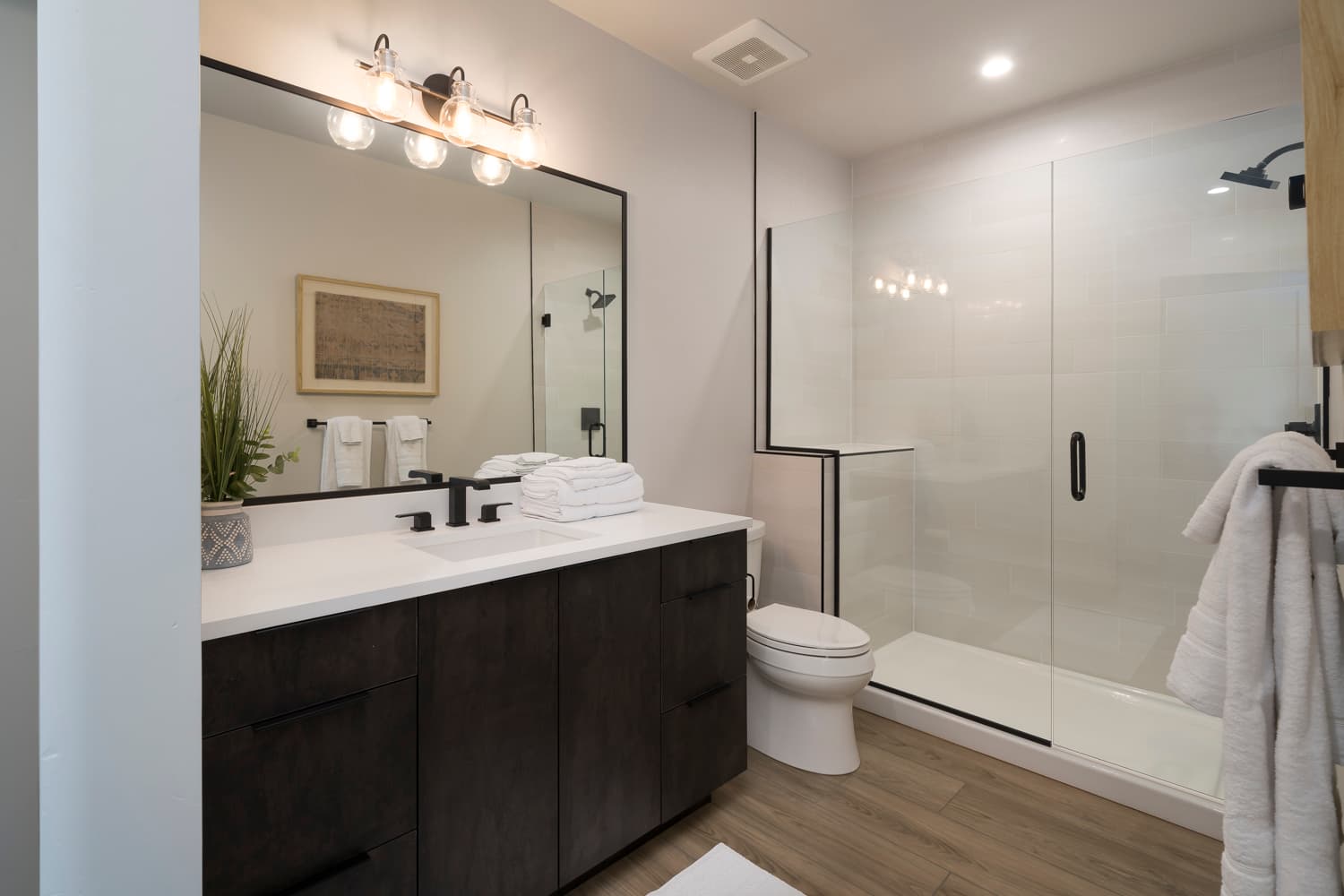 Majestic Mountain Manor - Image 4