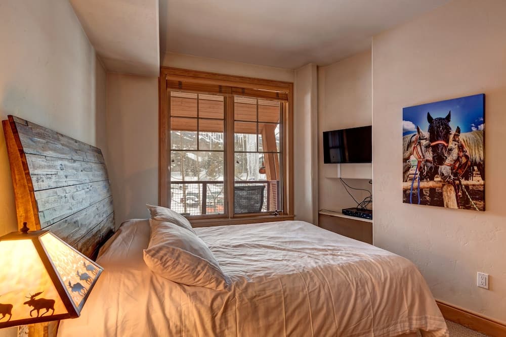 Park Avenue Lofts - Image 4