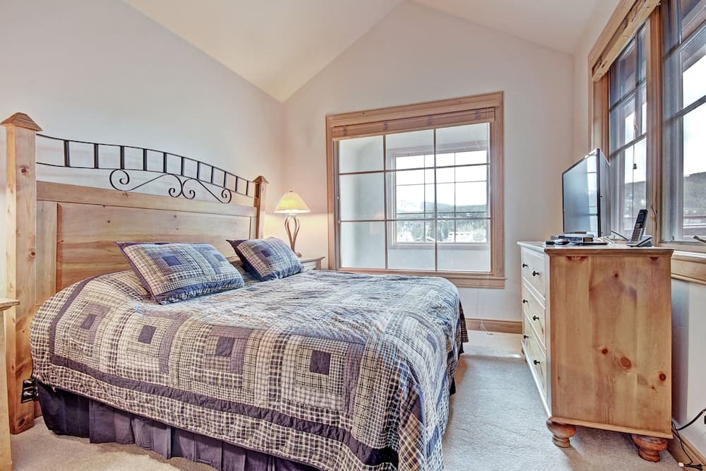 Park Avenue Lofts - Image 12