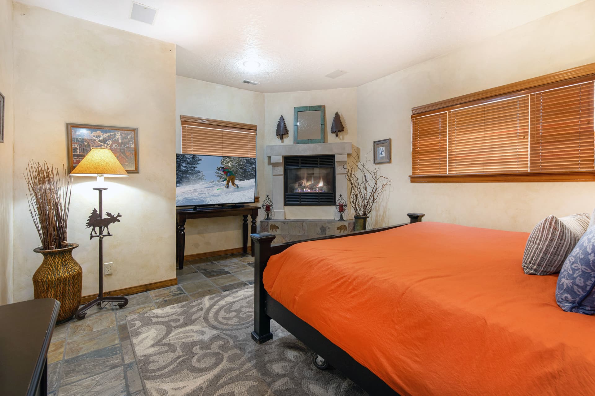 Bear Hollow #5428 - Image 12