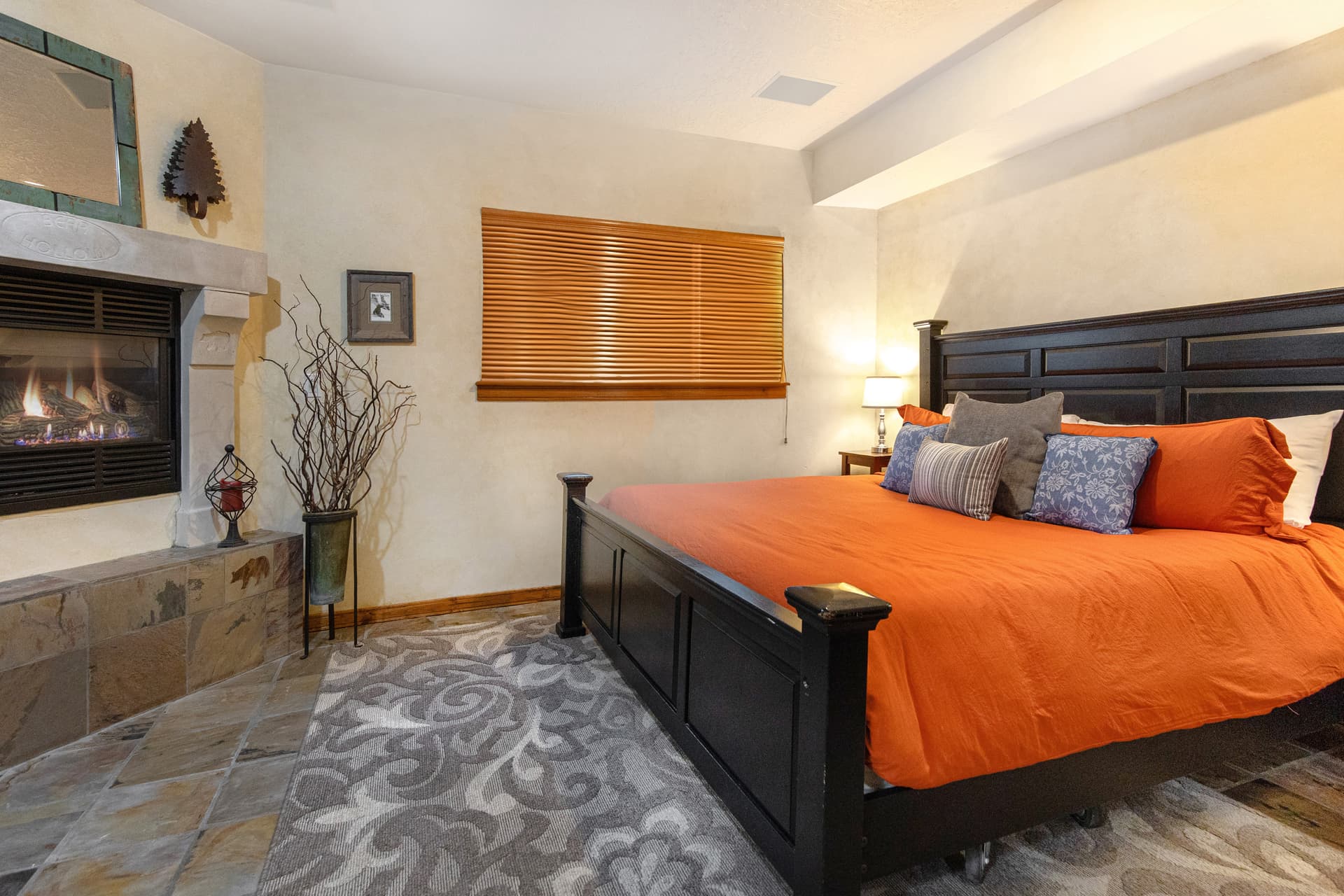 Bear Hollow #5428 - Image 13