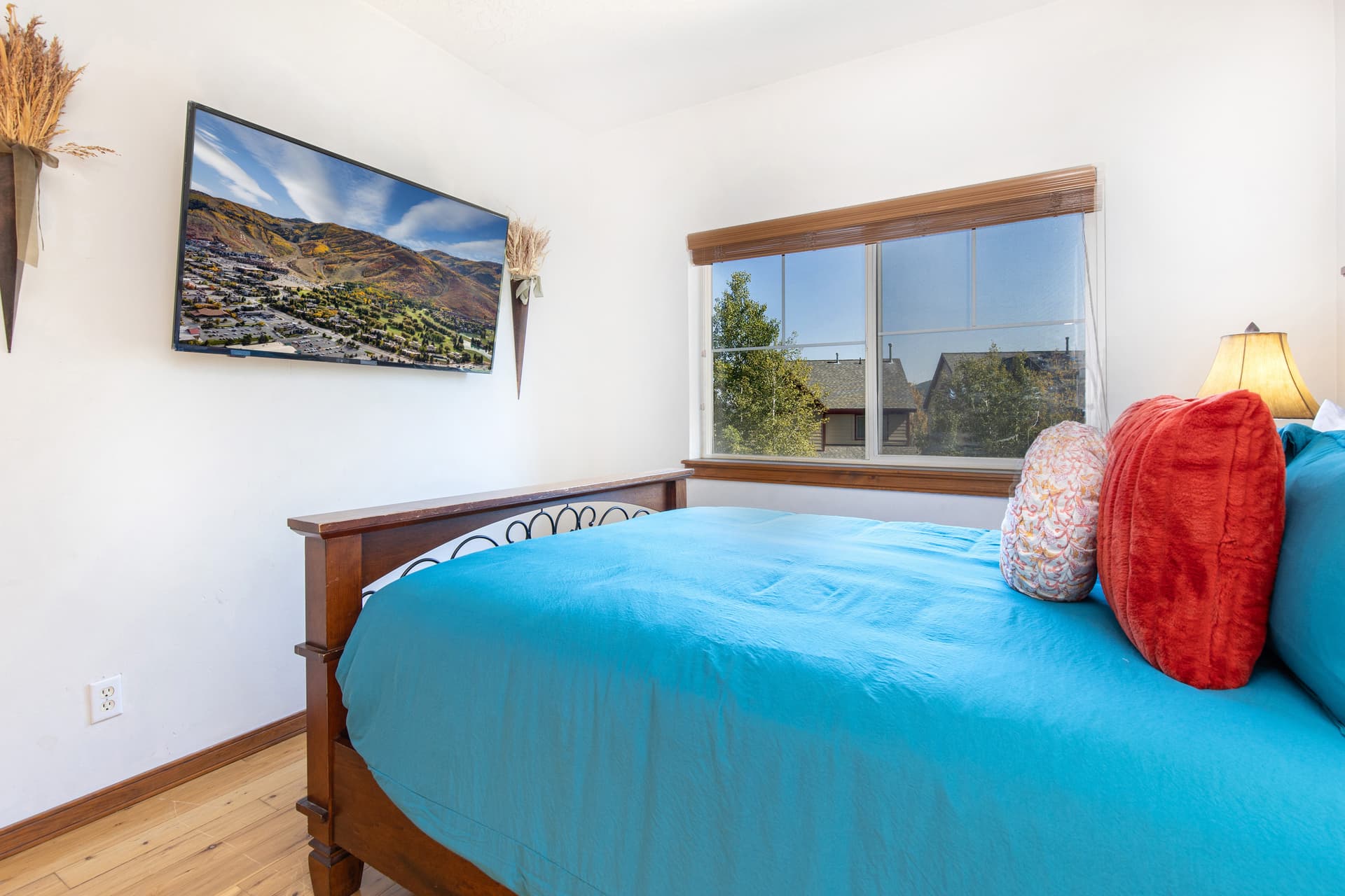 Bear Hollow #5428 - Image 18