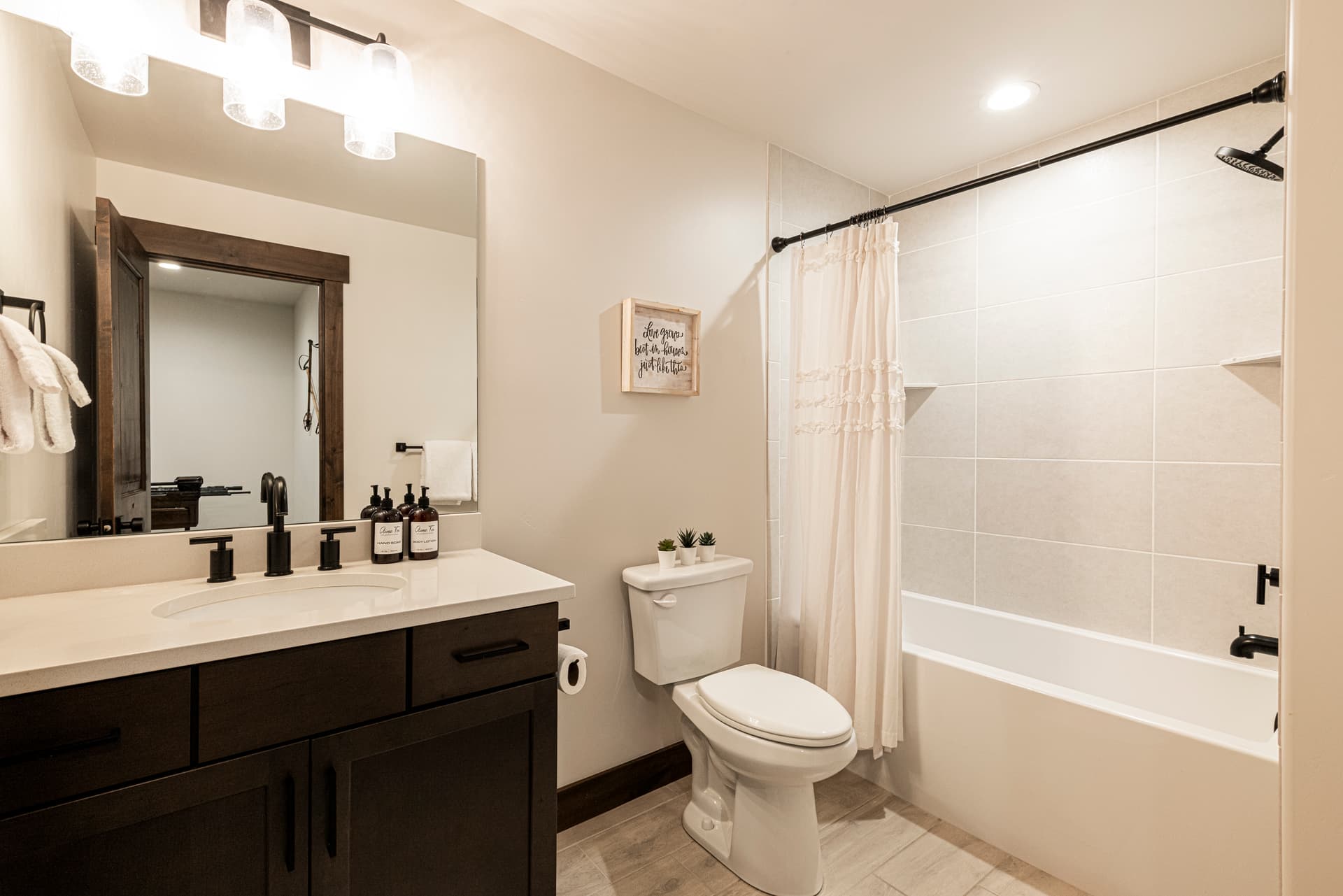 Black Rock Powder Ridge Retreat - Image 31