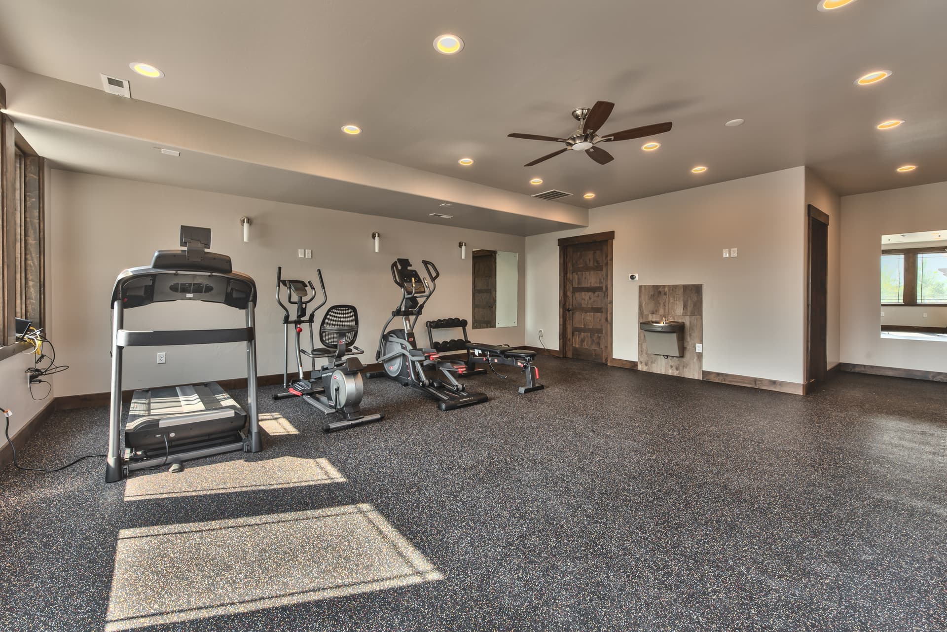 Blackstone Condo #2A - Image 26