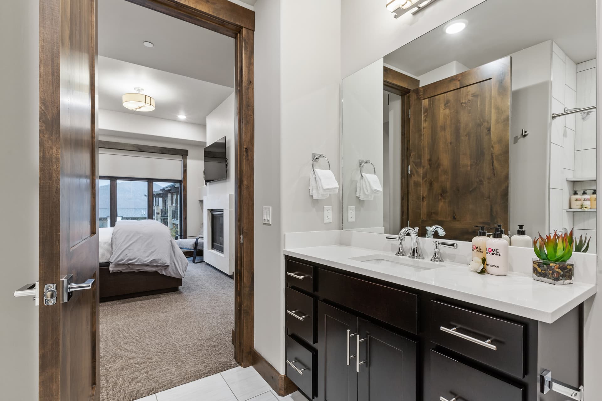 Blackstone Condo #301 - Image 27