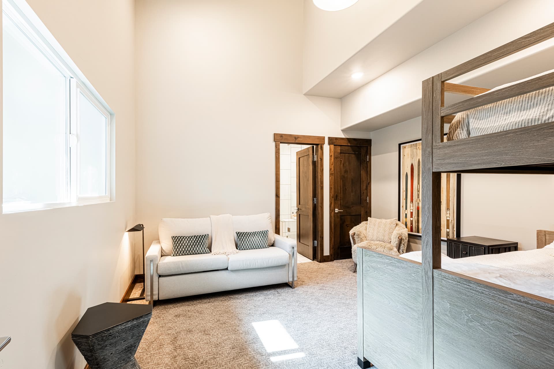 Blackstone Condo #301 - Image 23