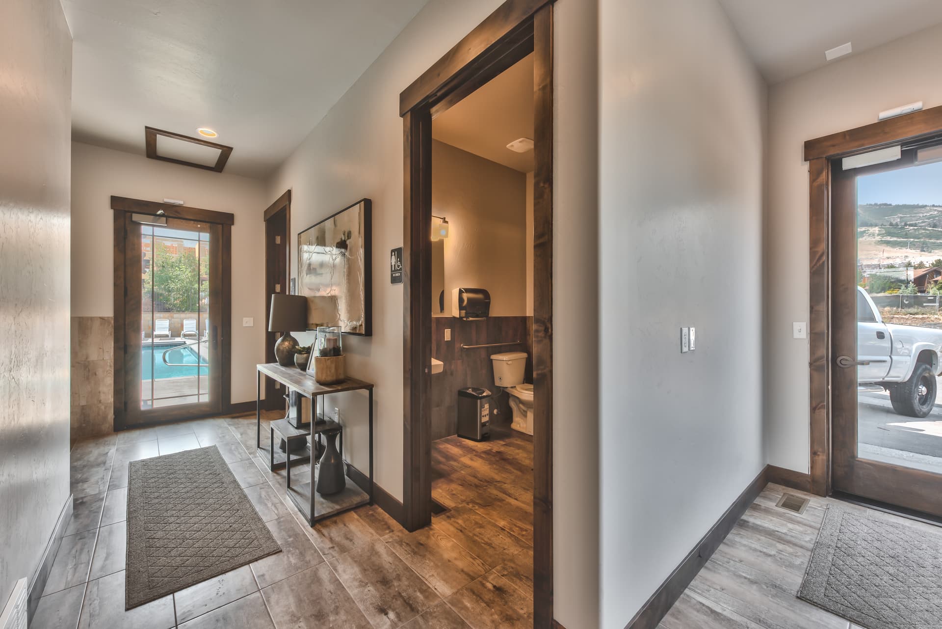 Blackstone Condo #3B - Image 29