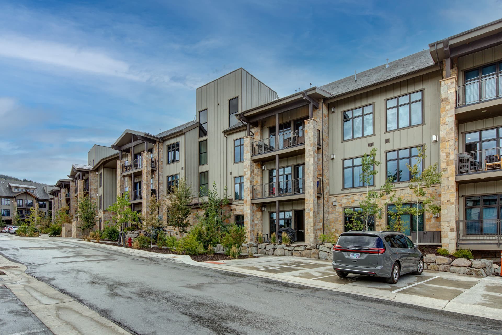 Blackstone Condo #3B - Image 30