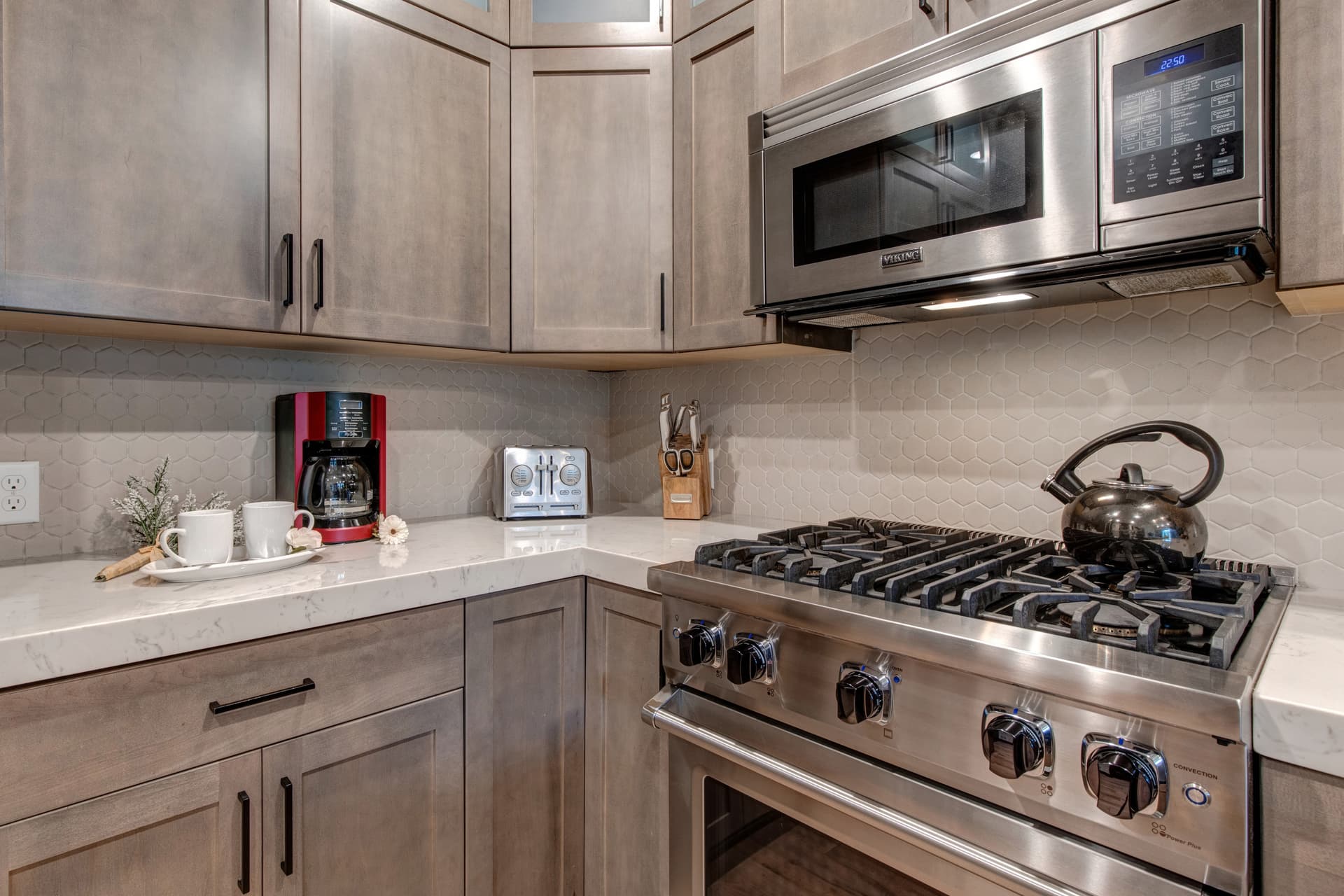 Blackstone Condo #3E - Image 8