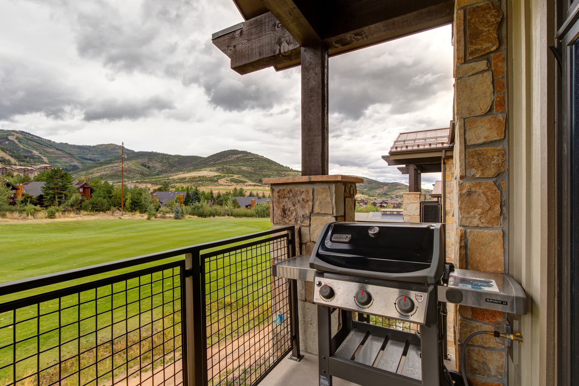 Blackstone Condo #3E - Image 21