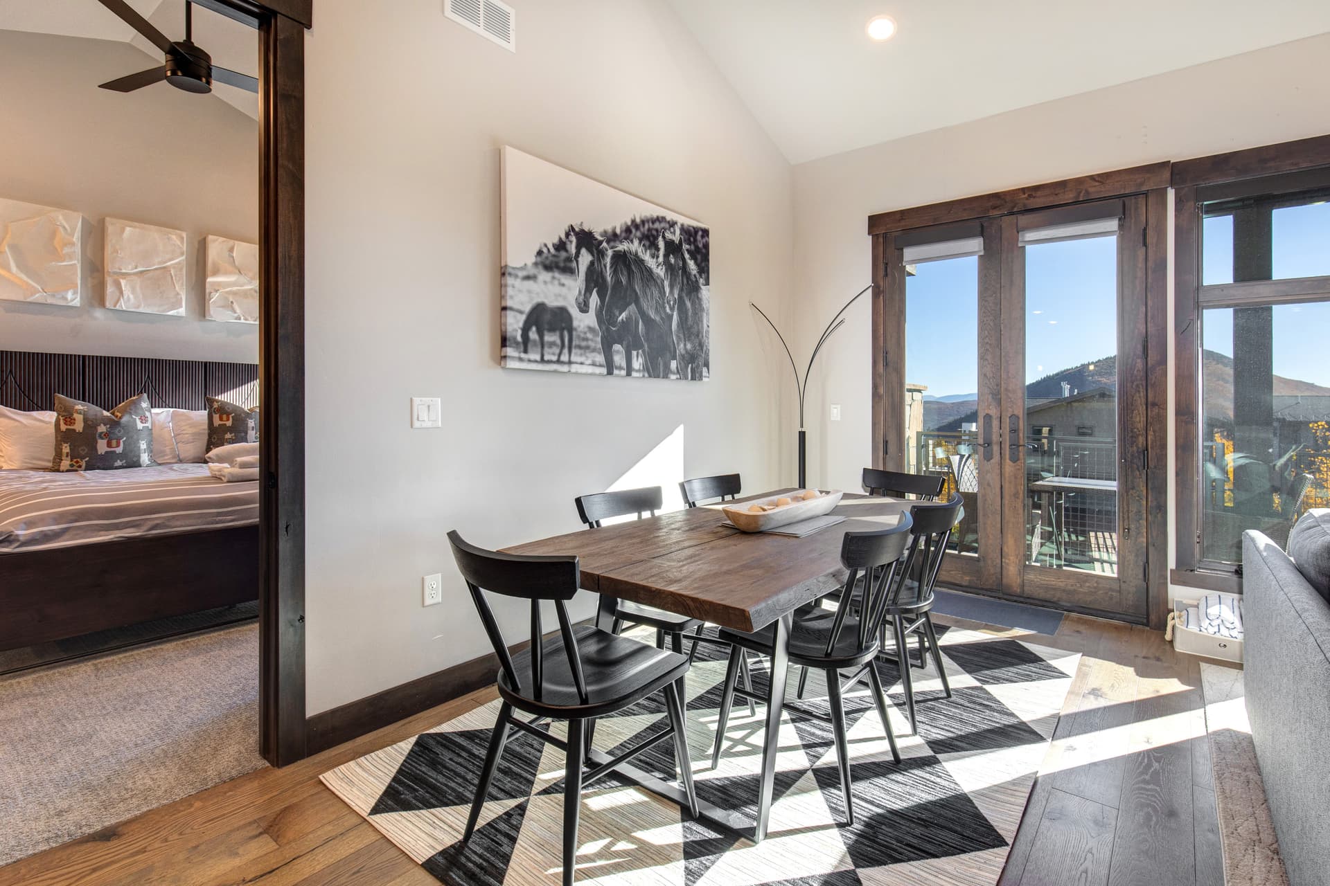 Blackstone Condo #3L - Image 6