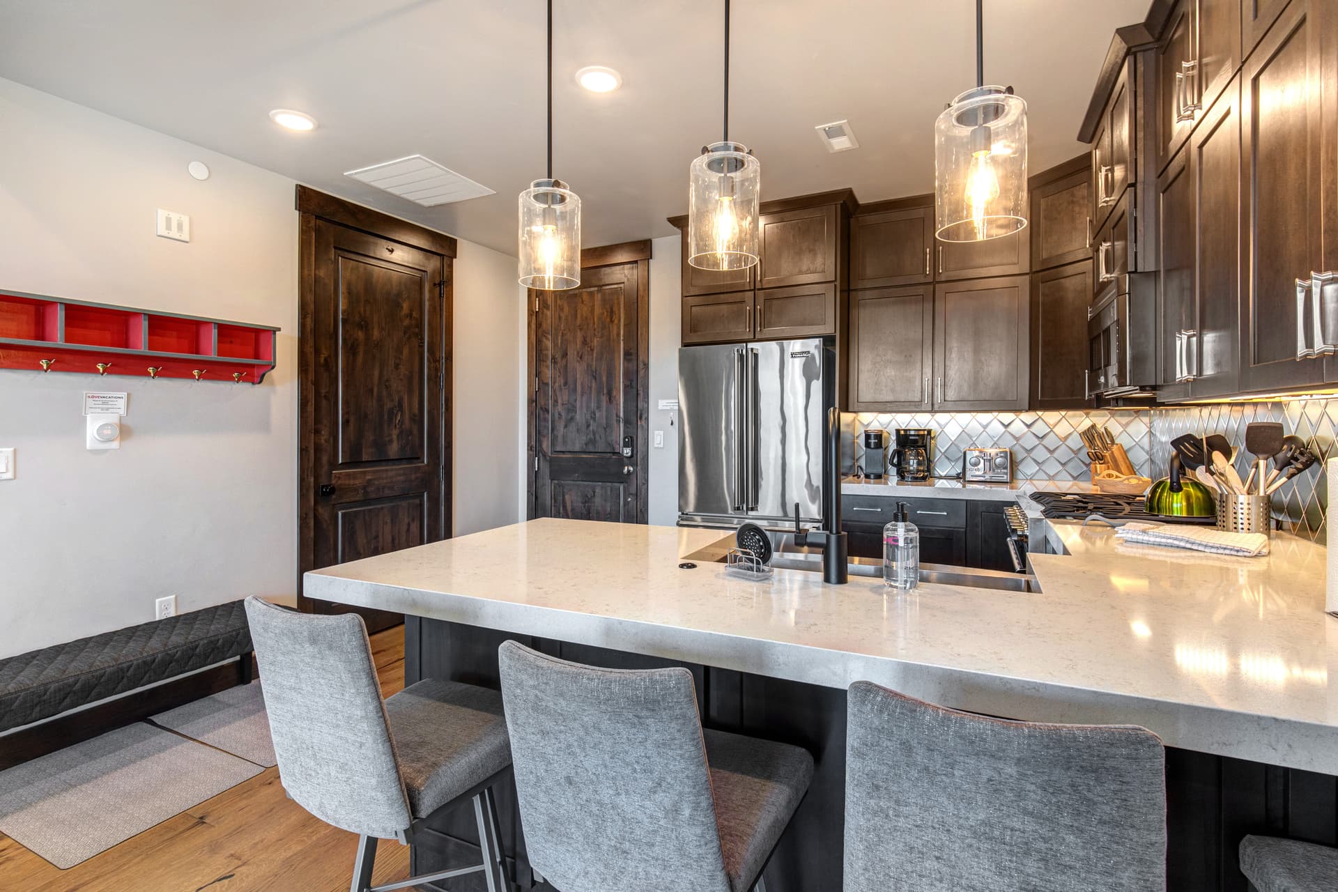 Blackstone Condo #3L - Image 8