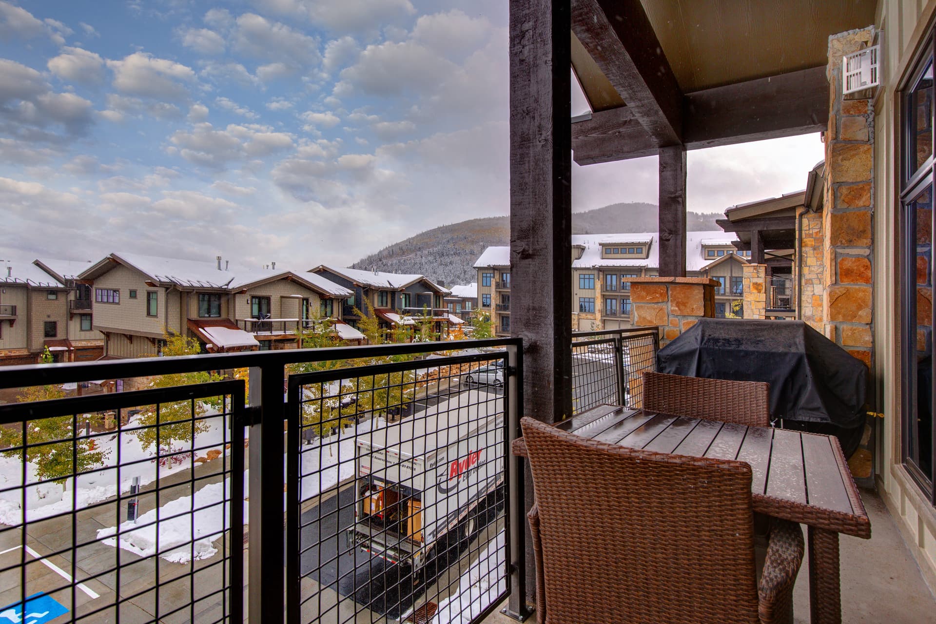 Blackstone Condo #3L - Image 20