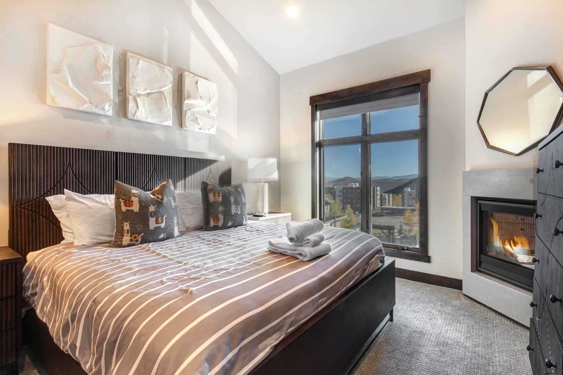 Blackstone Condo #3L - Image 11