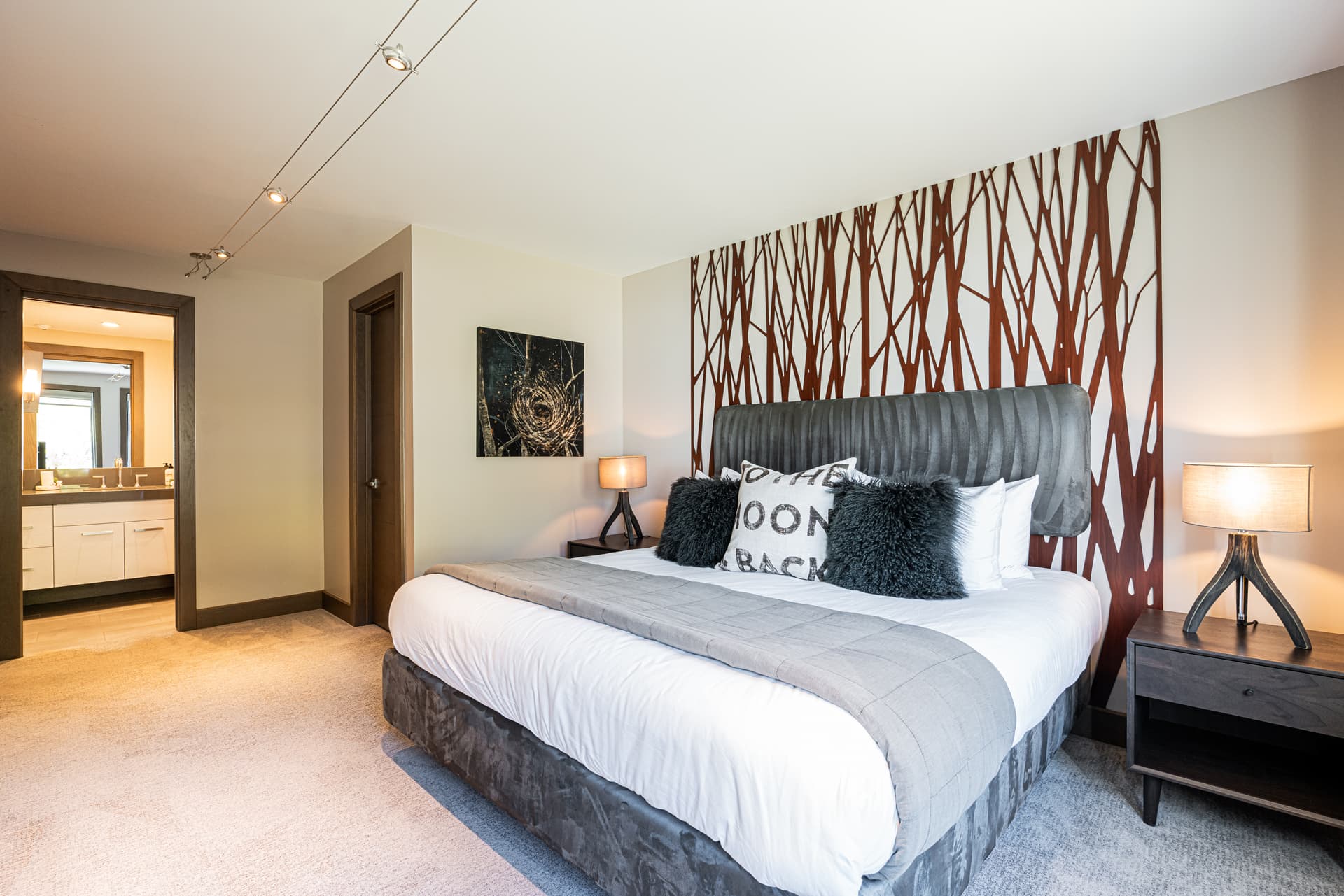 Contempo On Main - Image 18