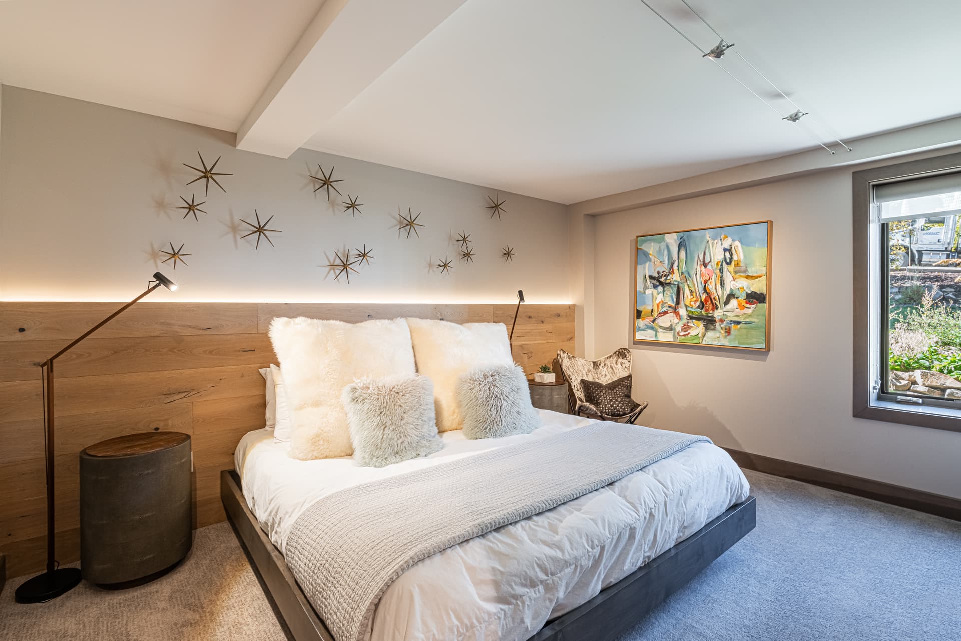 Contempo On Main - Image 23