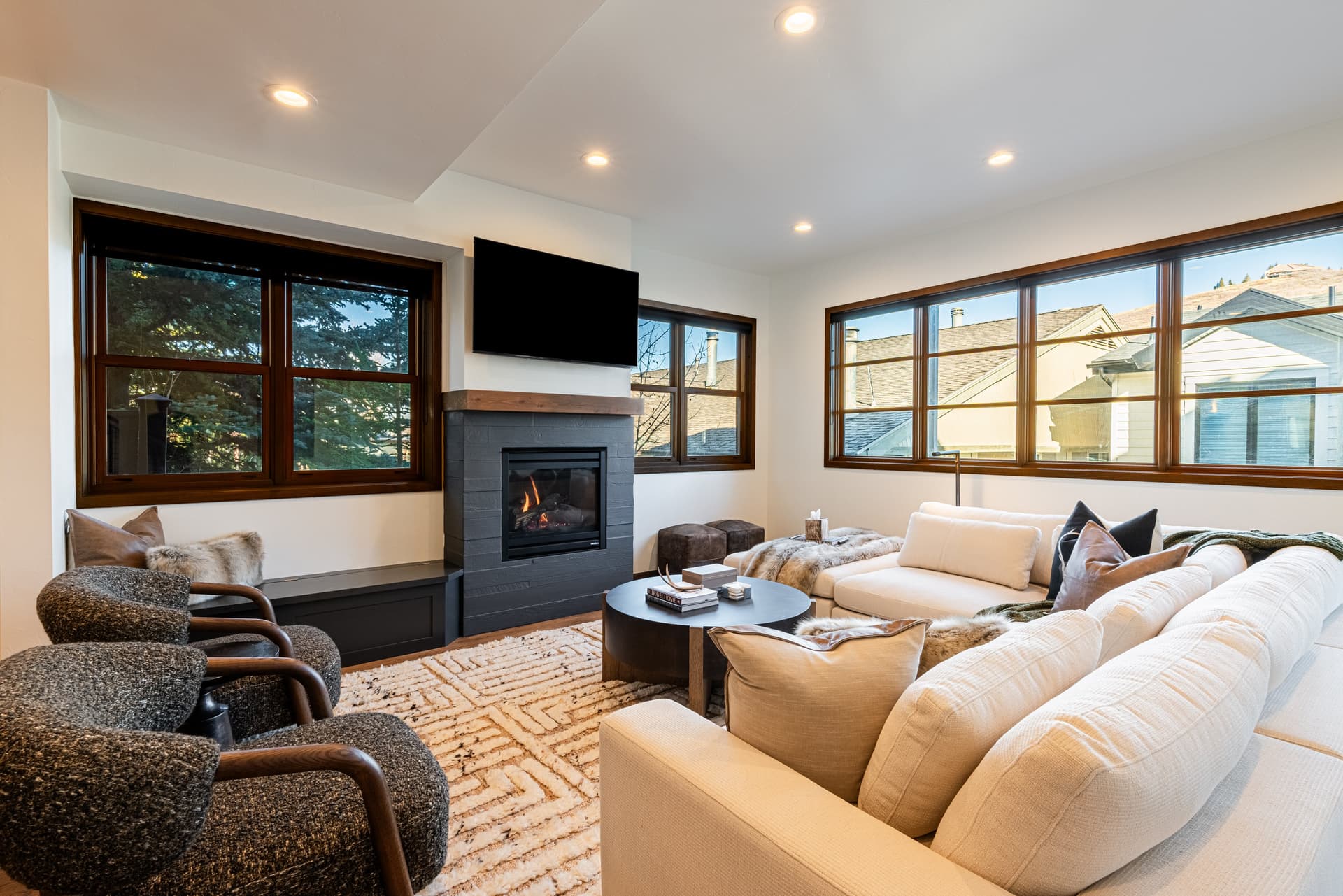 Ember on Empire - Image 4