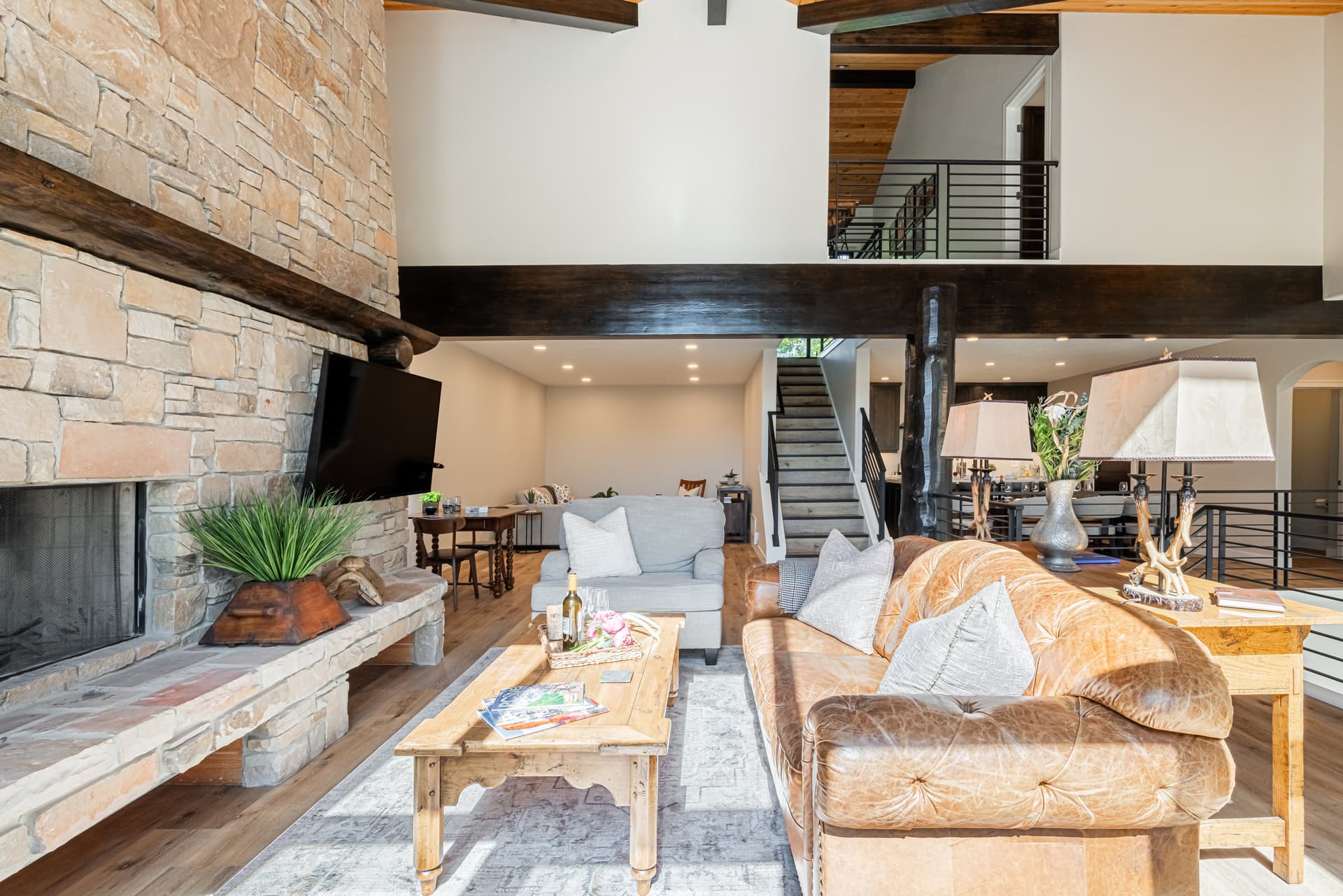 Estate at Gallivan Loop - Image 4