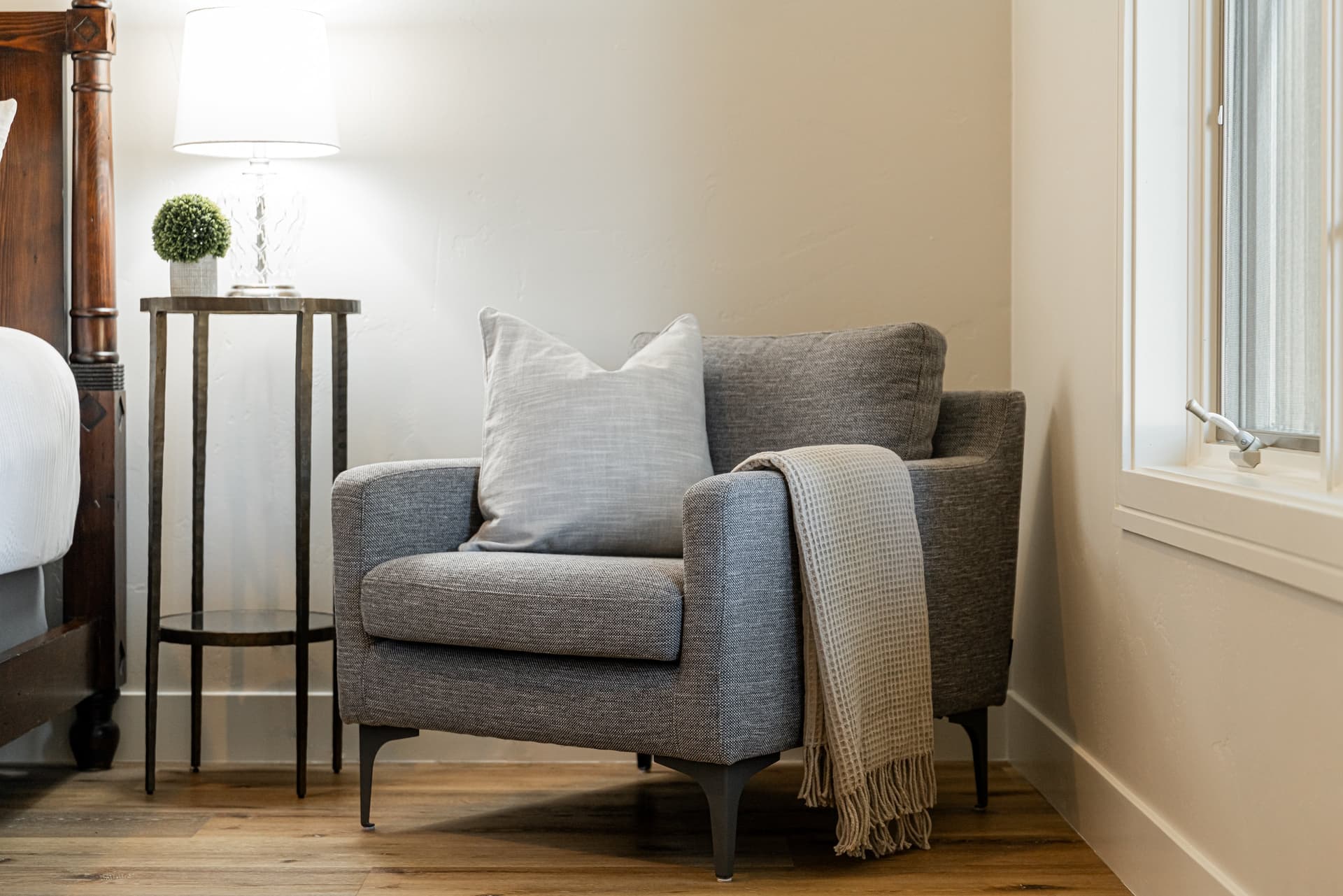 Estate at Gallivan Loop - Image 23