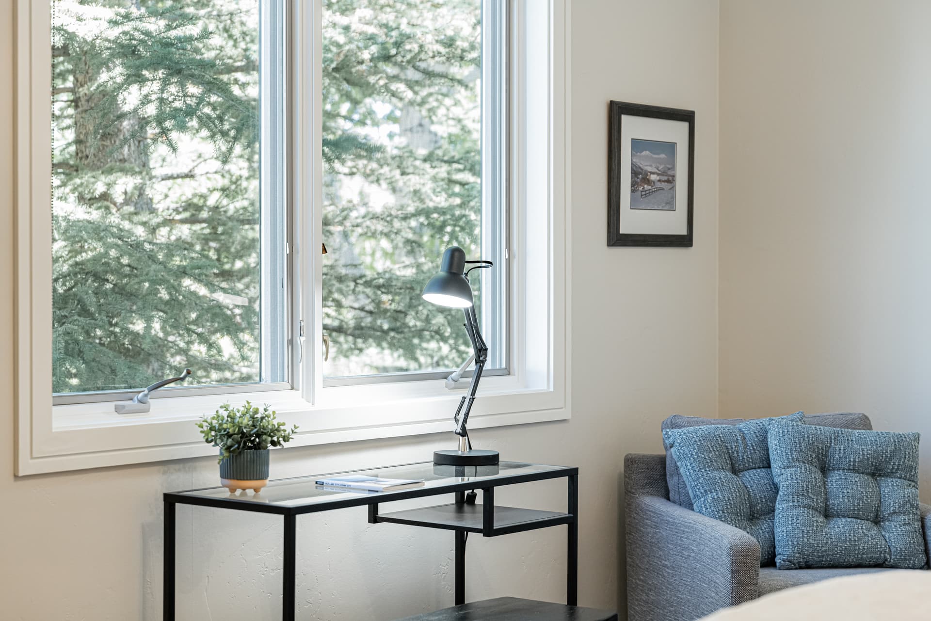 Estate at Gallivan Loop - Image 26