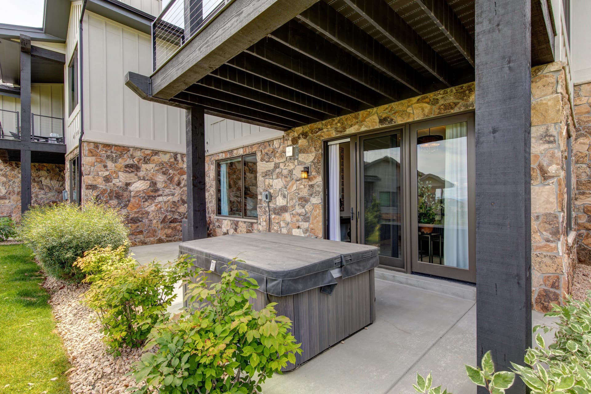 Frostwood Villa #16A - Image 2