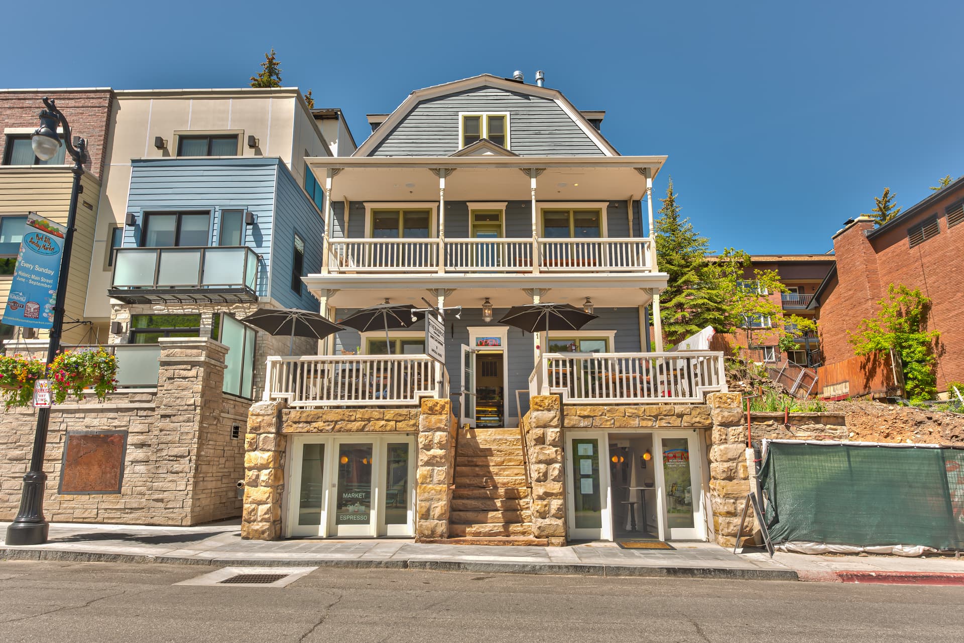 Imperial Penthouse on Main - Image 3