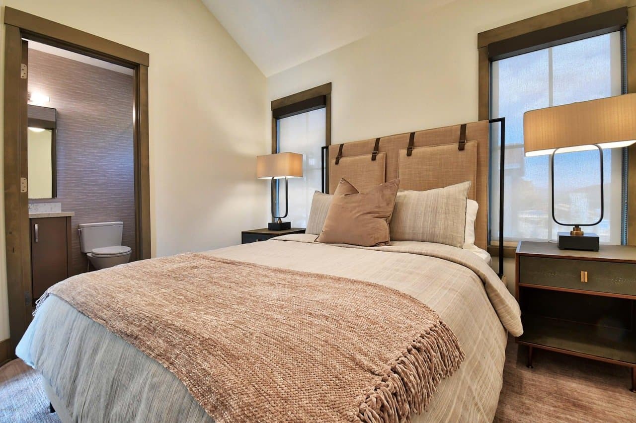 Jewel of Kings Crown - Image 15