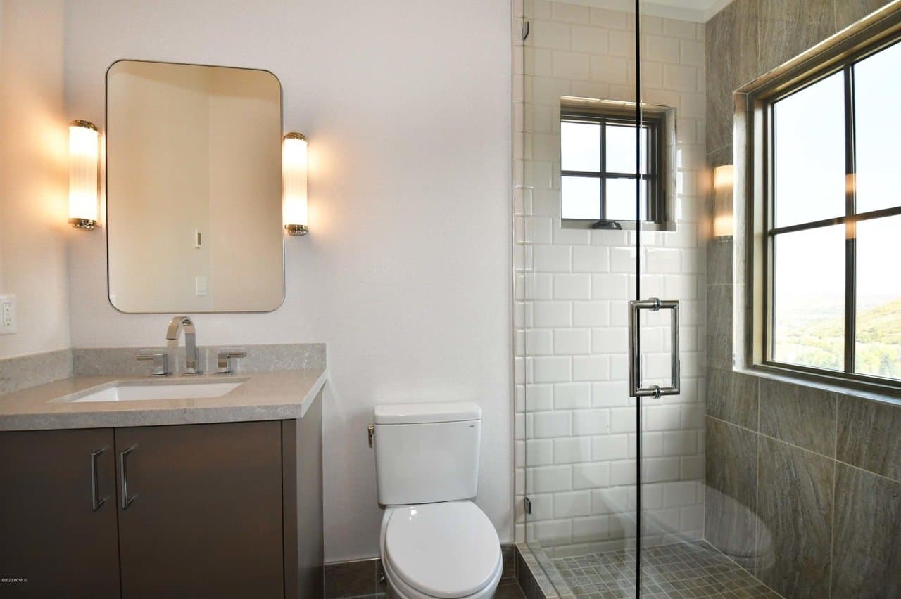 Jewel of Kings Crown - Image 34