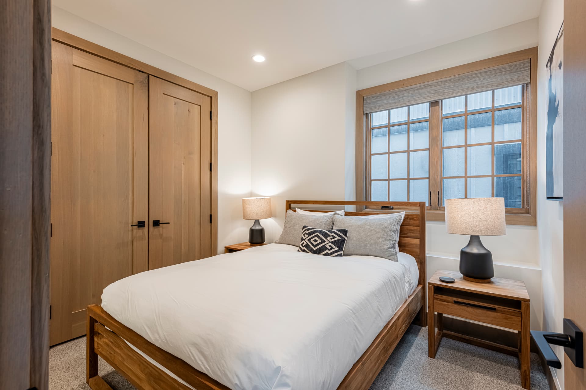 Kings Crown #1225 - Image 19