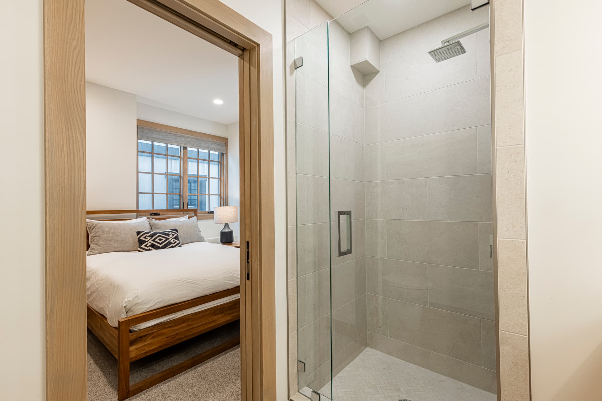 Kings Crown #1225 - Image 34