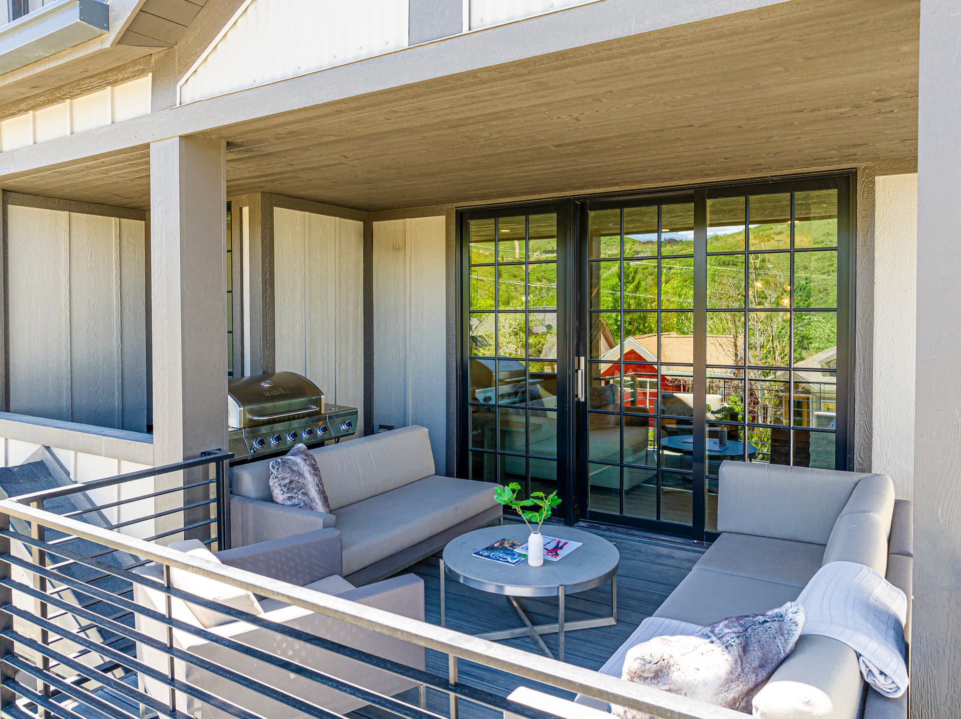 Kings Crown #1225 - Image 48