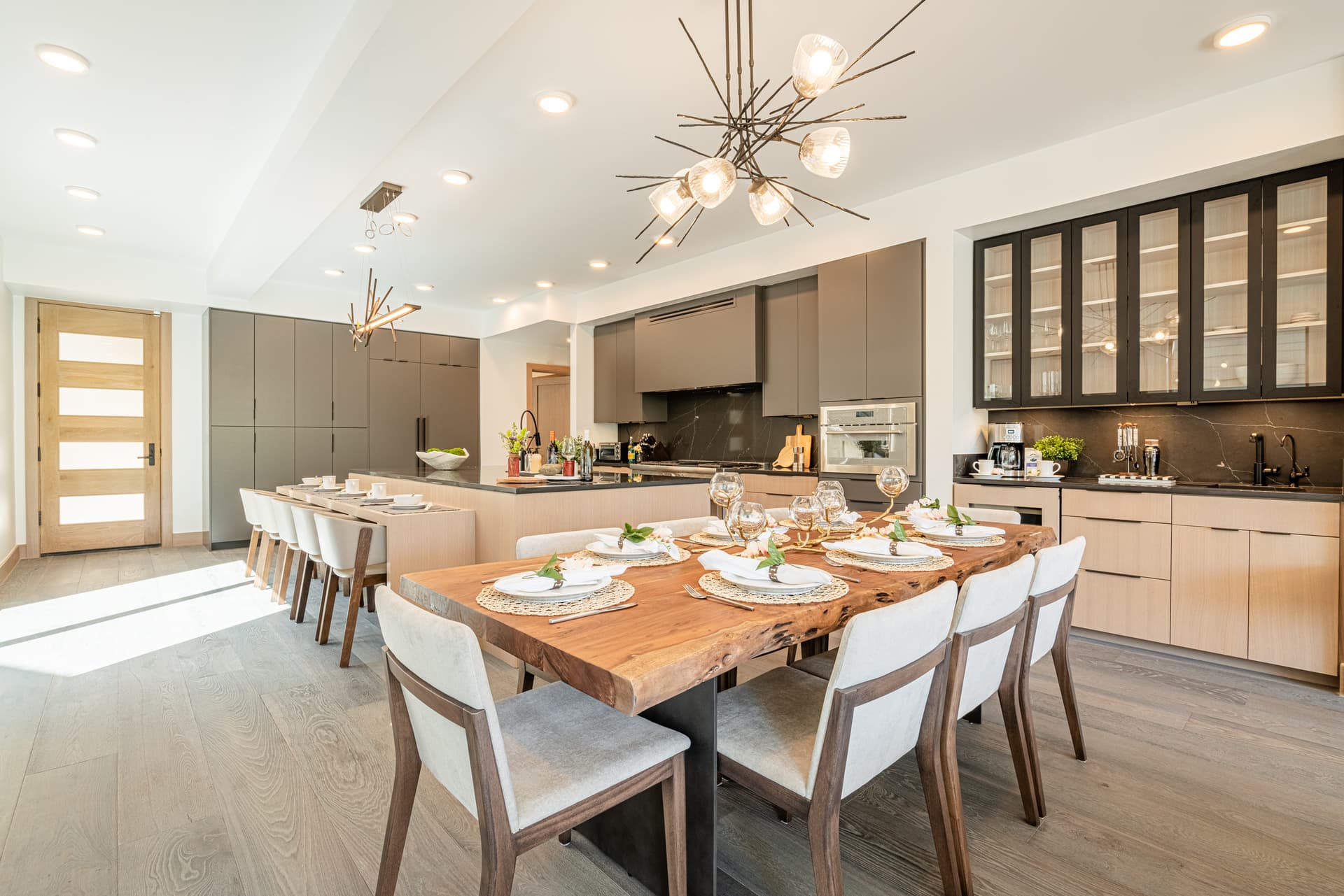 Kings Crown Condo #D203 - Image 5