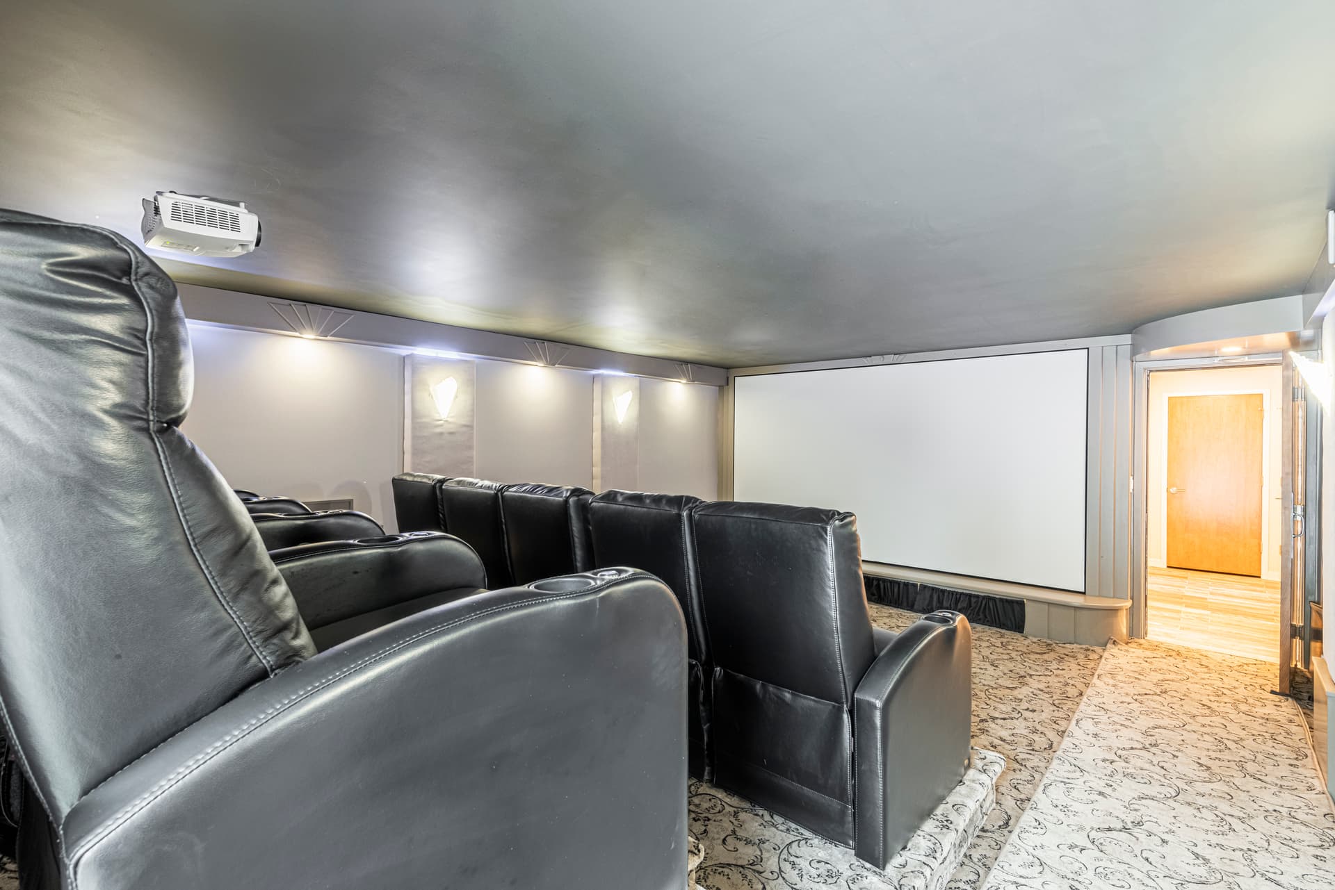 West Village Townhome #3928 - Image 33