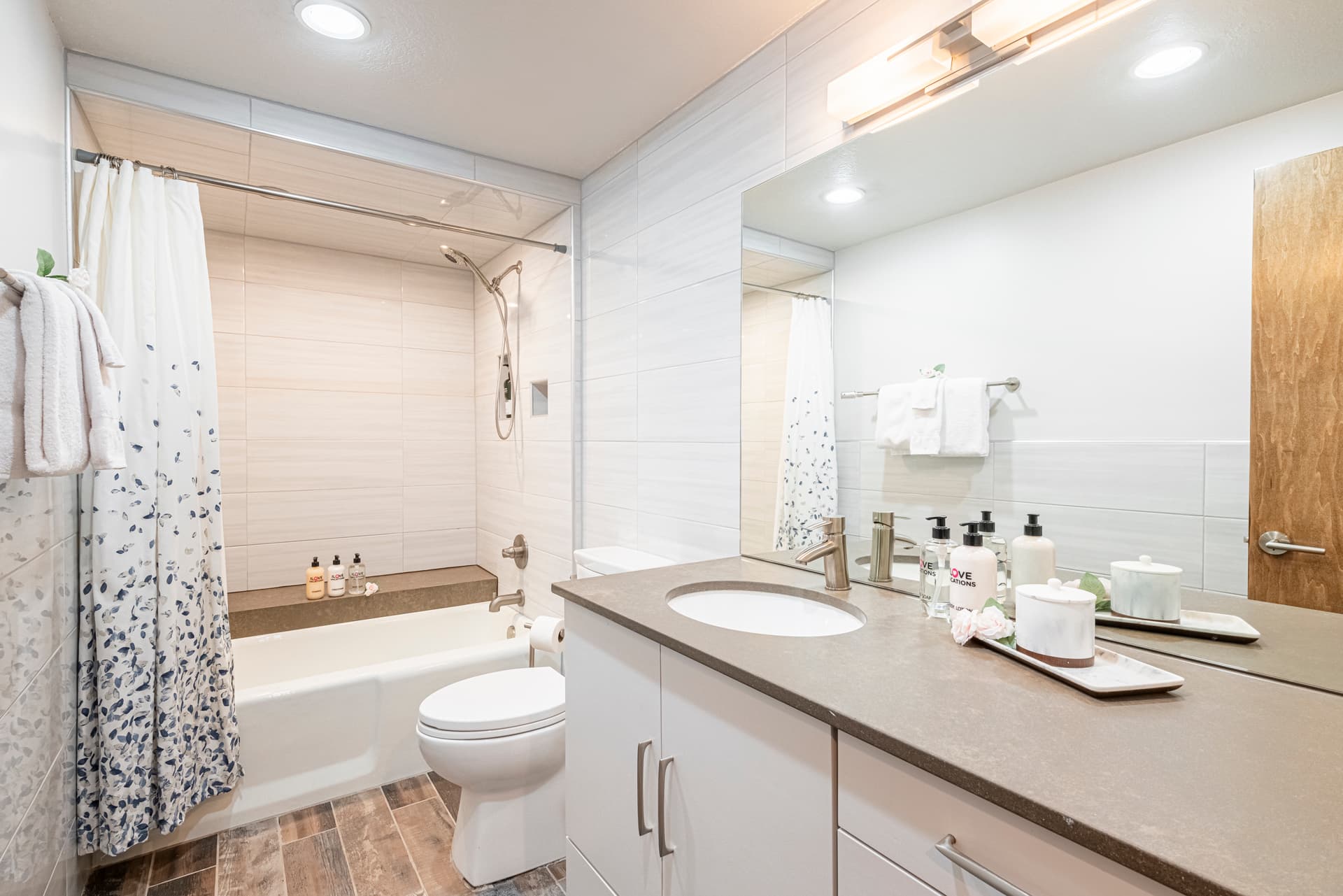 West Village Townhome #3928 - Image 42