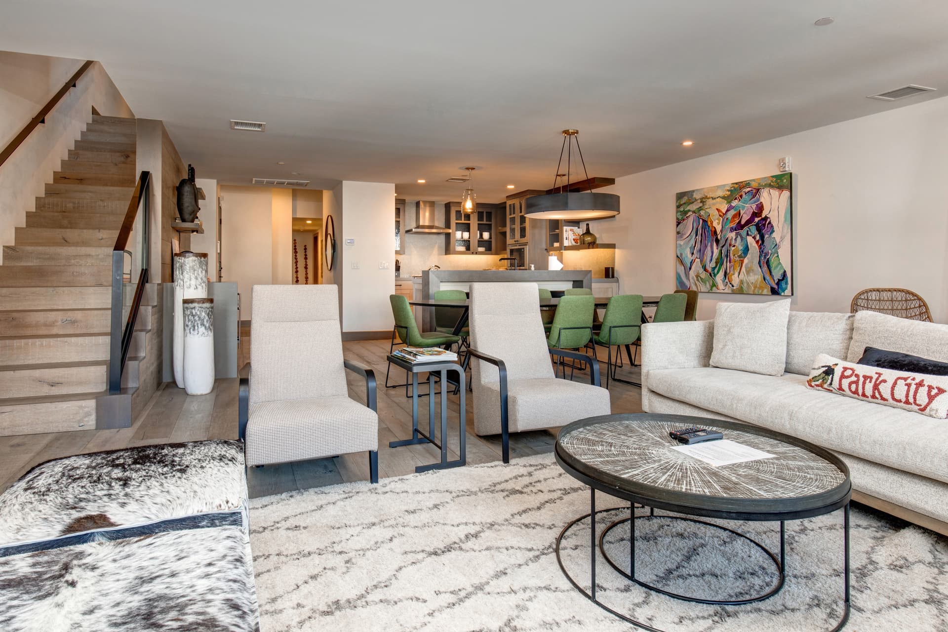 Penthouse on Main E + F - Image 2