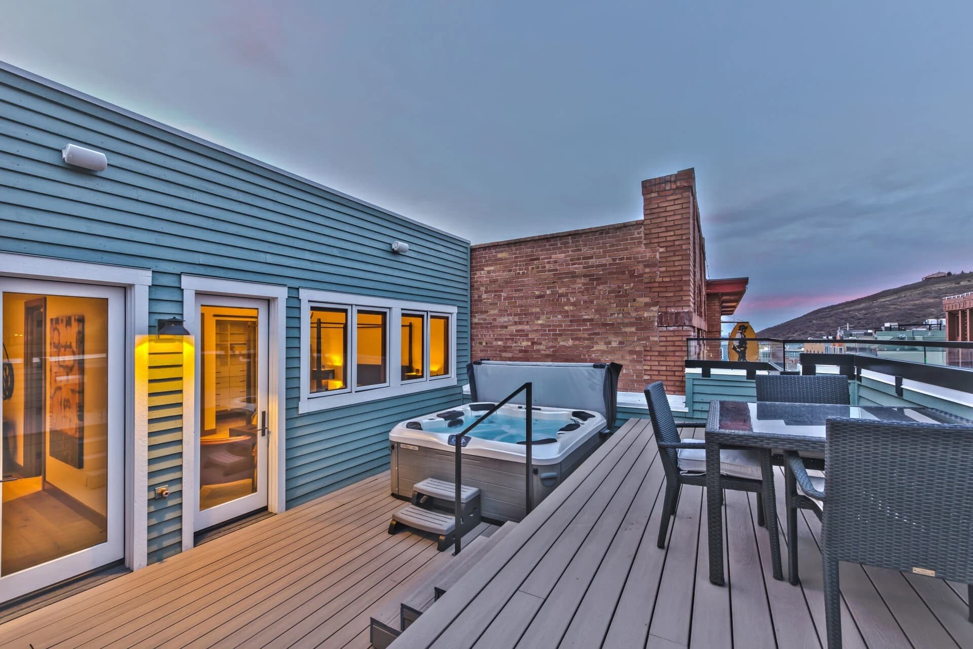 Penthouse on Main E + F - Image 2