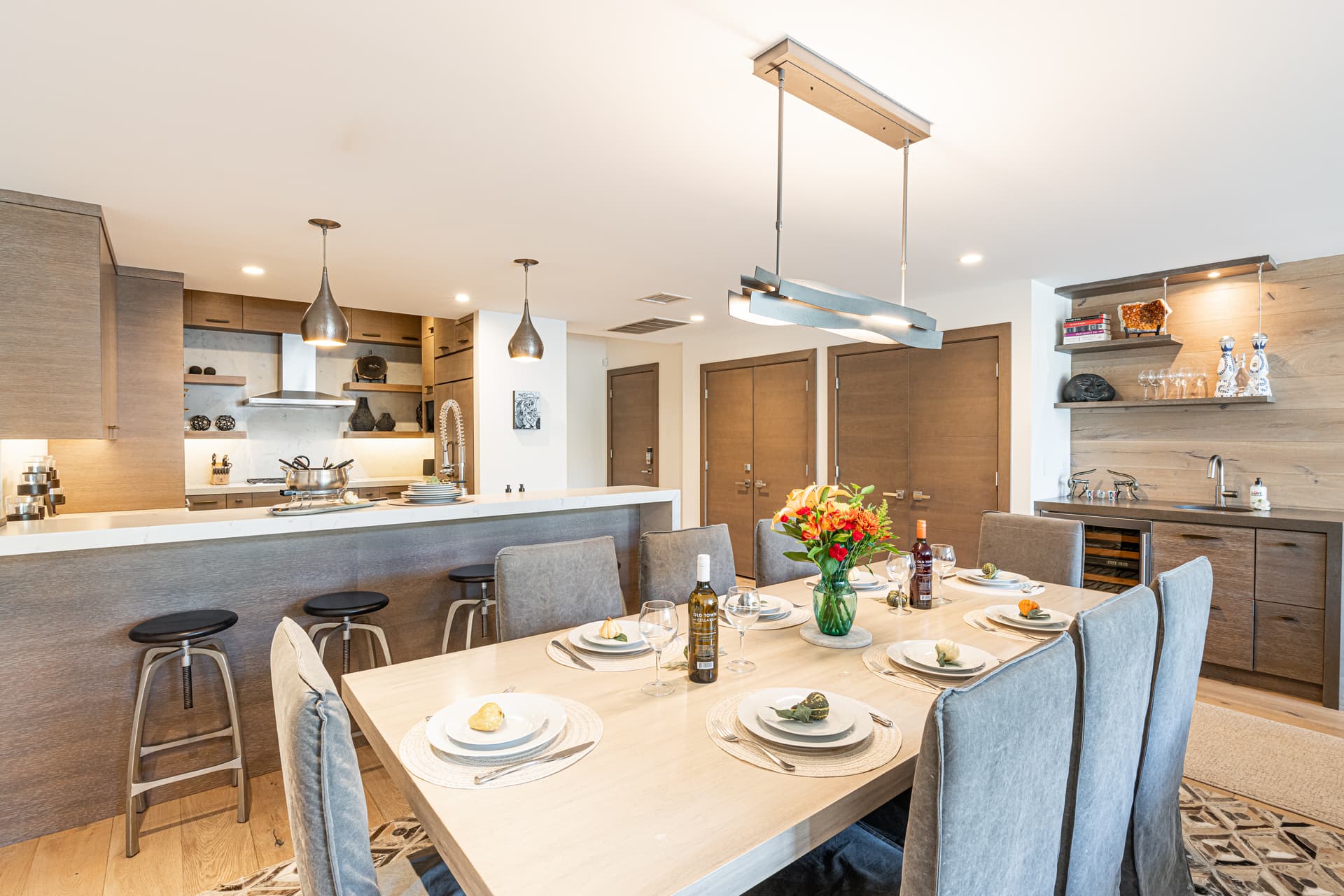 Penthouse on Main E + F - Image 26