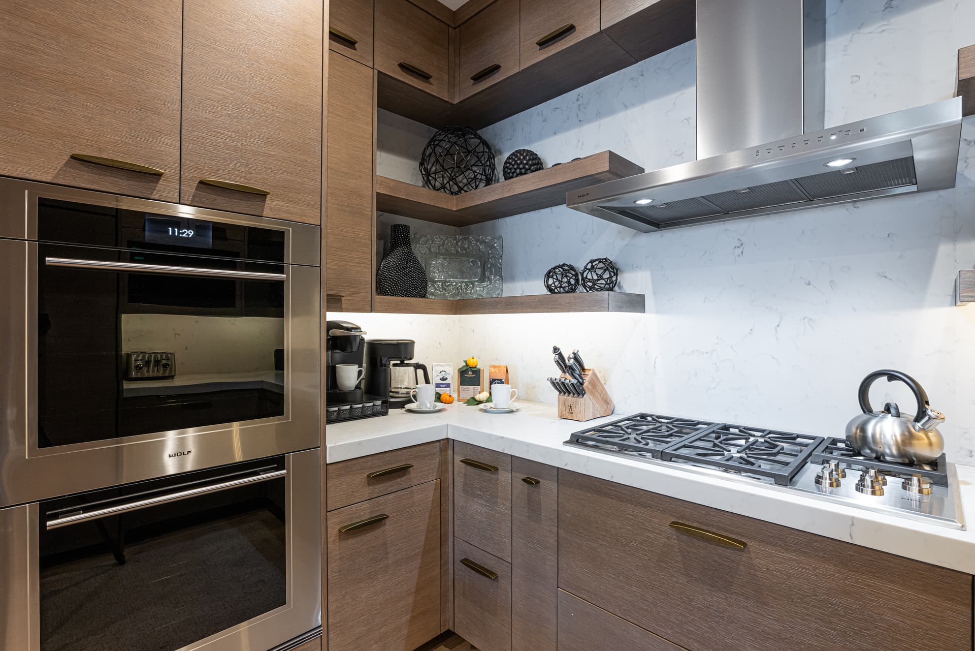 Penthouse on Main E + F - Image 28