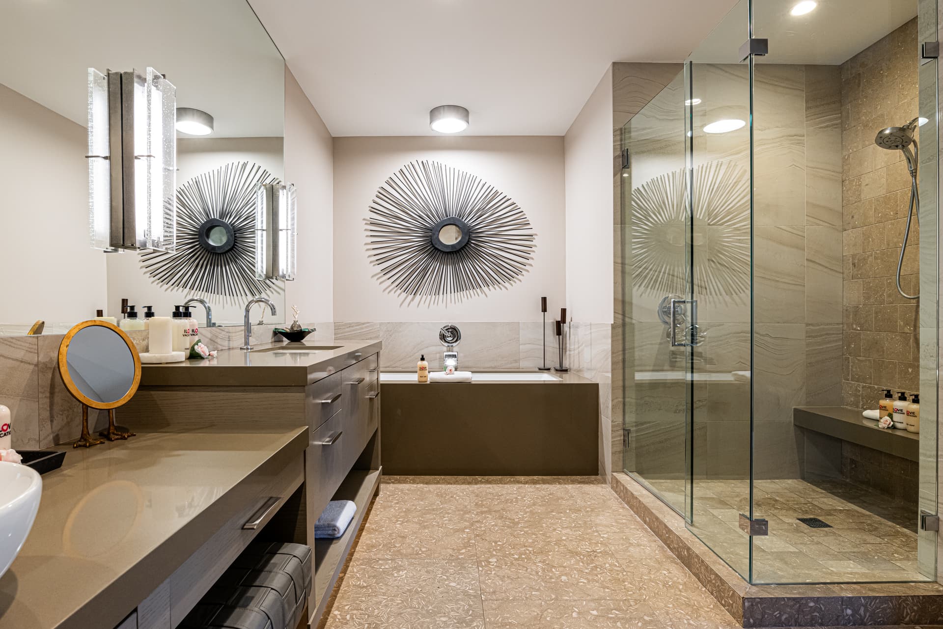 Penthouse on Main E + F - Image 35