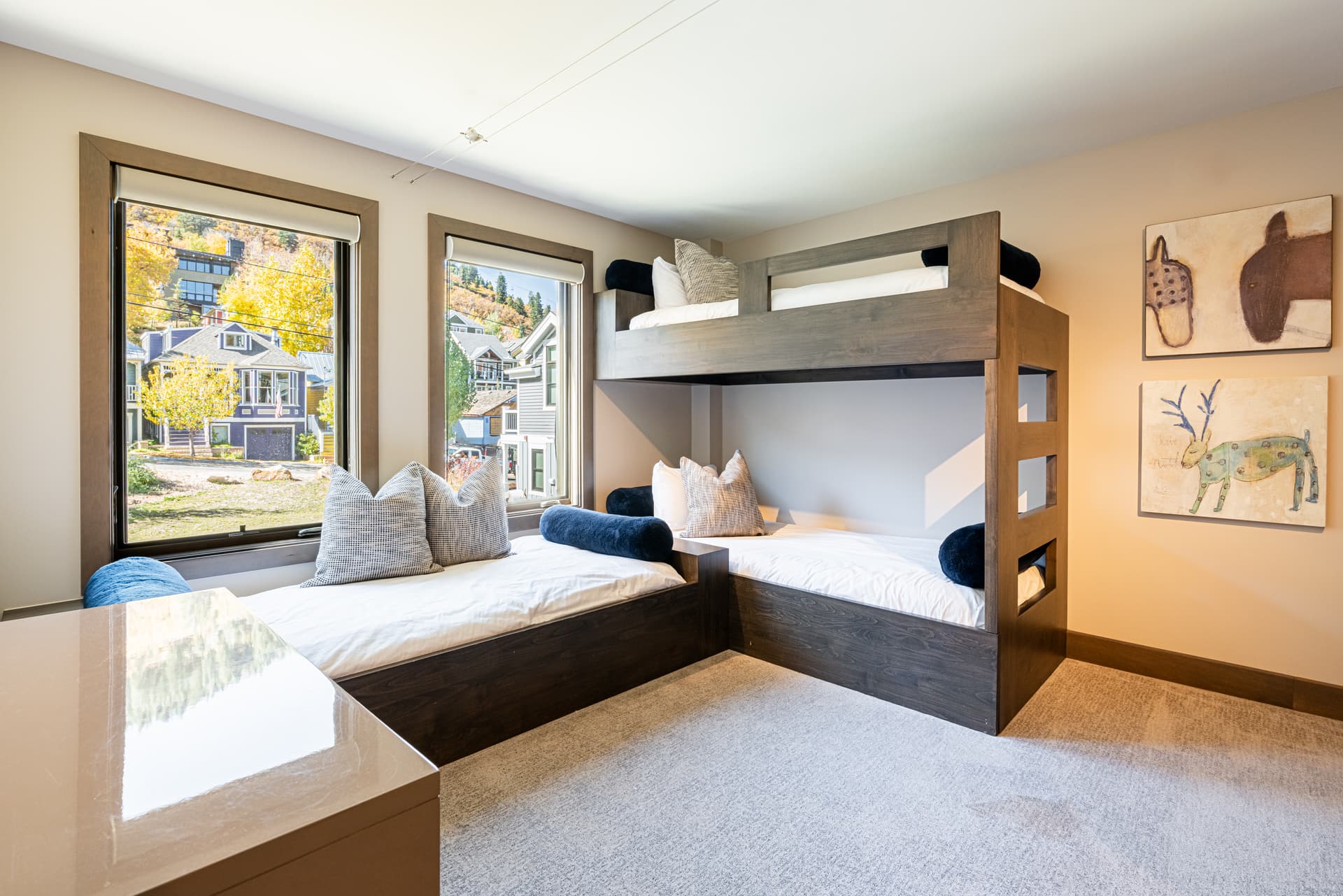 Penthouse on Main E + F - Image 31