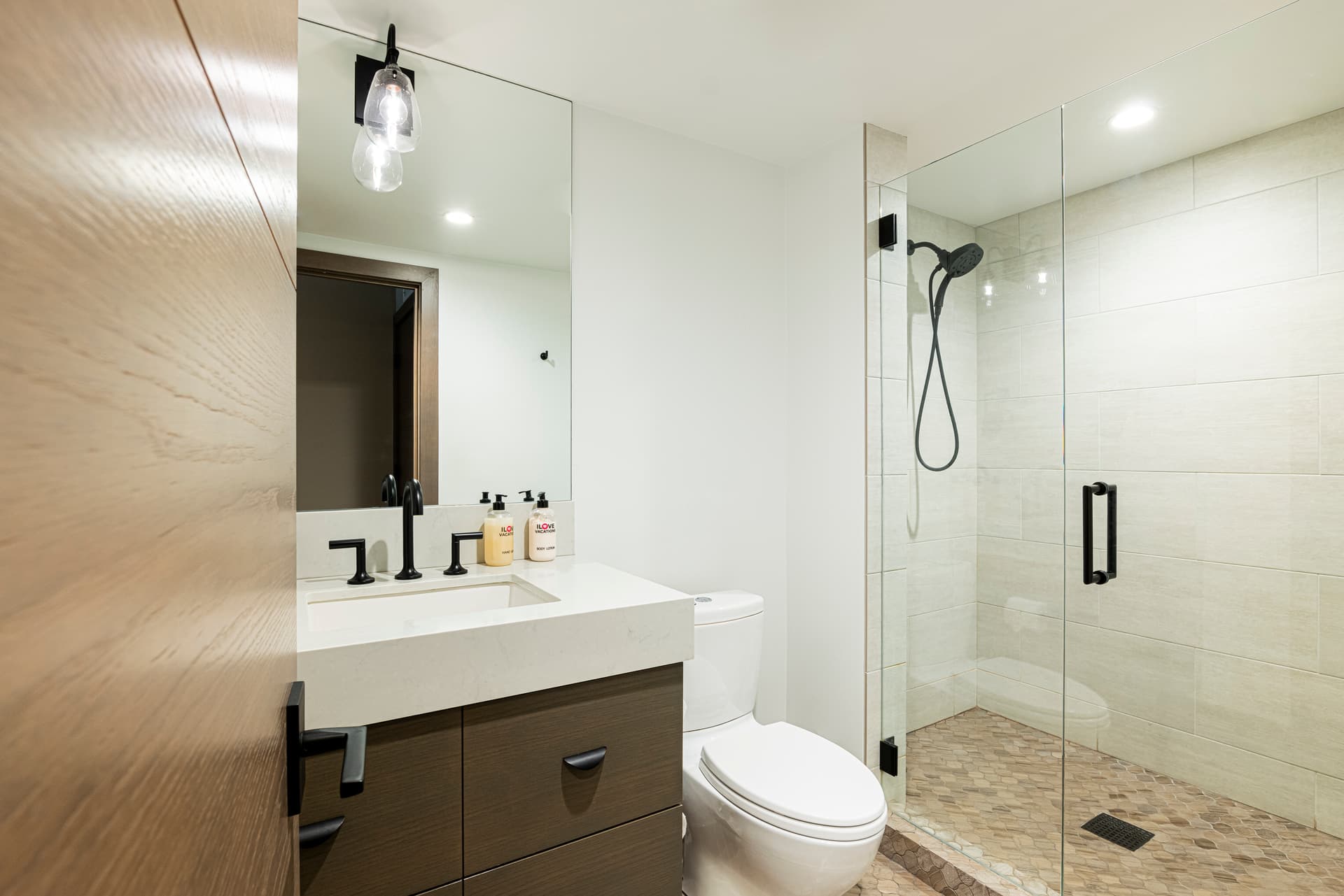 Penthouse on Main Unit F - Image 36