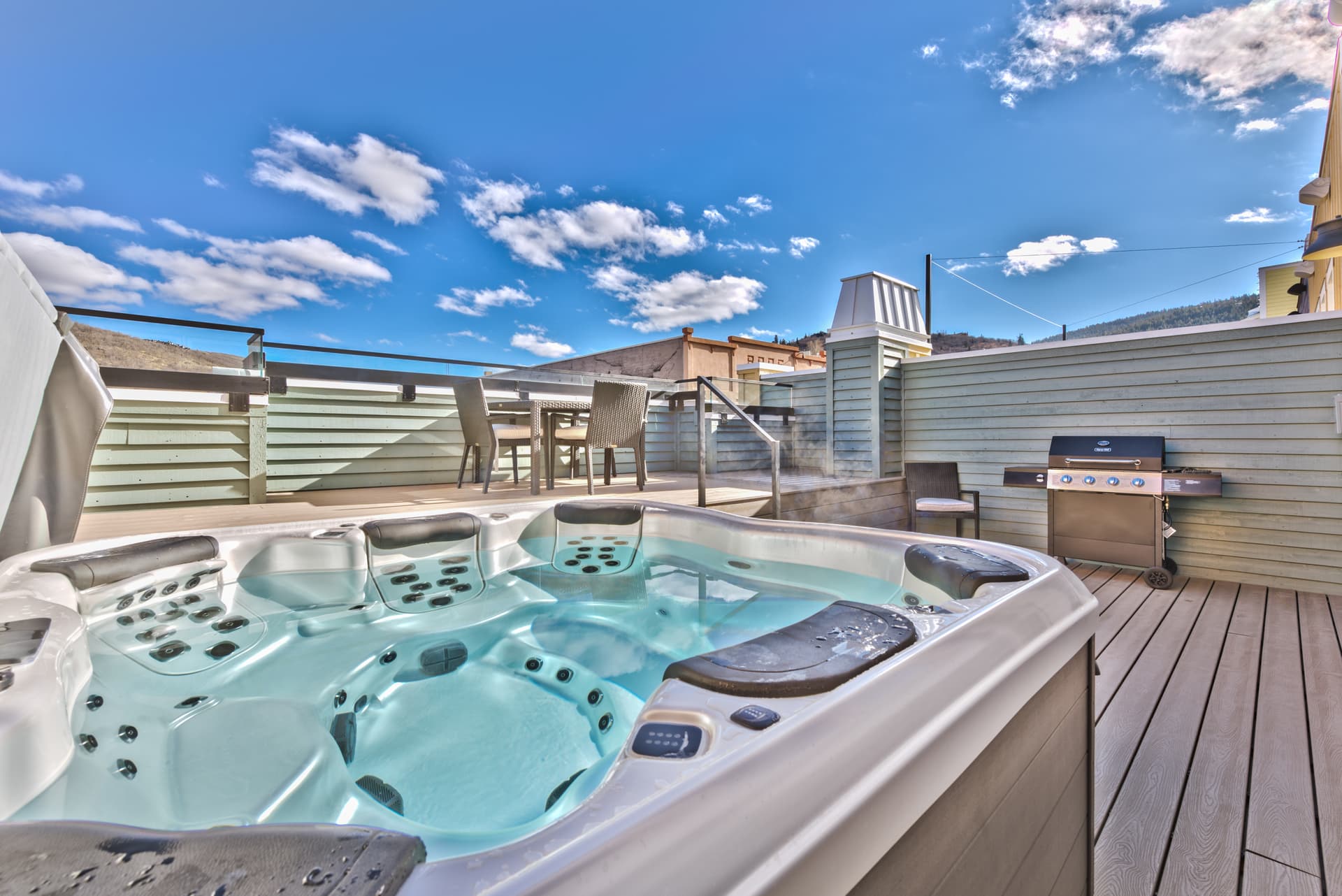 Penthouse on Main Unit F - Image 38