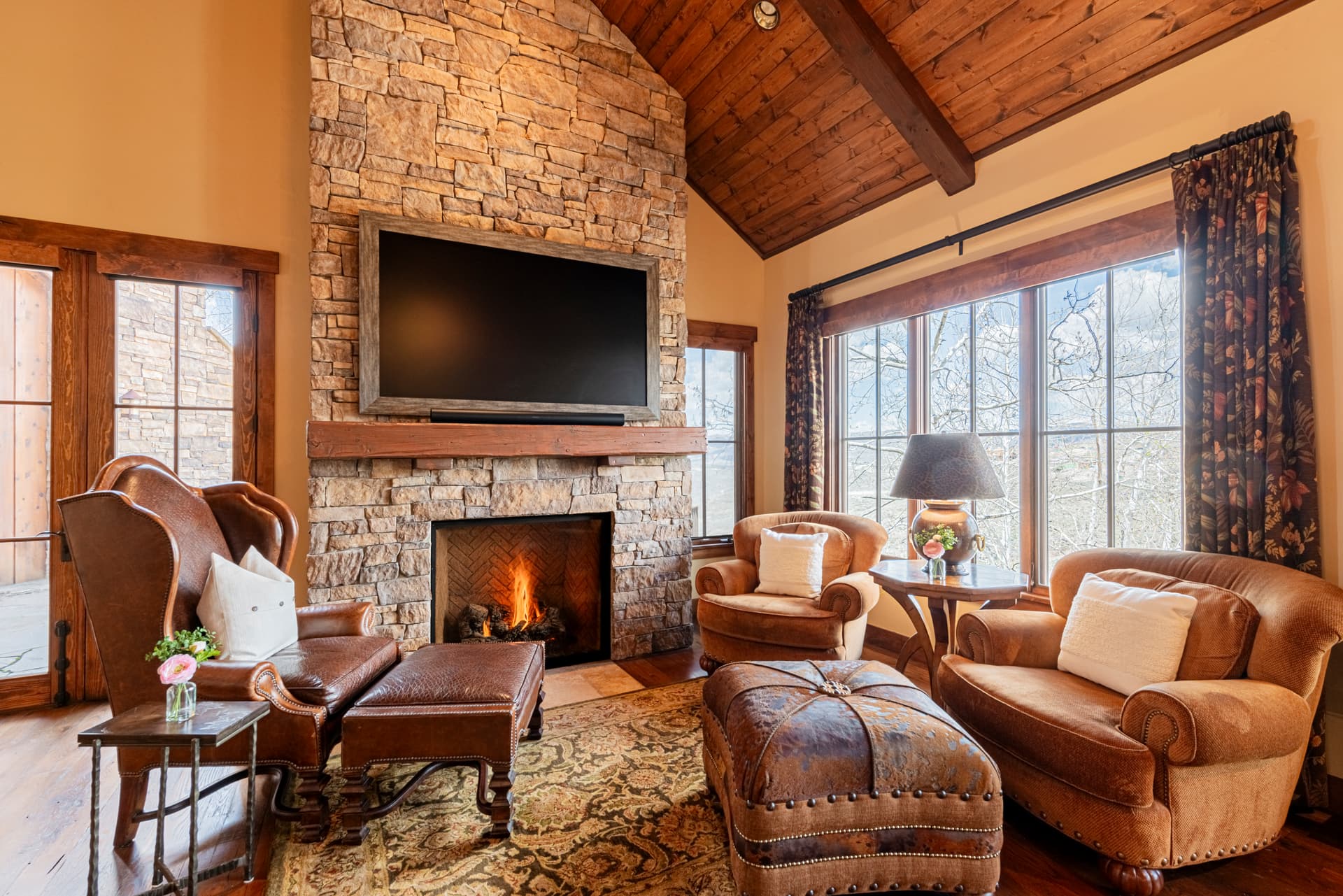 Ranch Club Cabin - Image 2