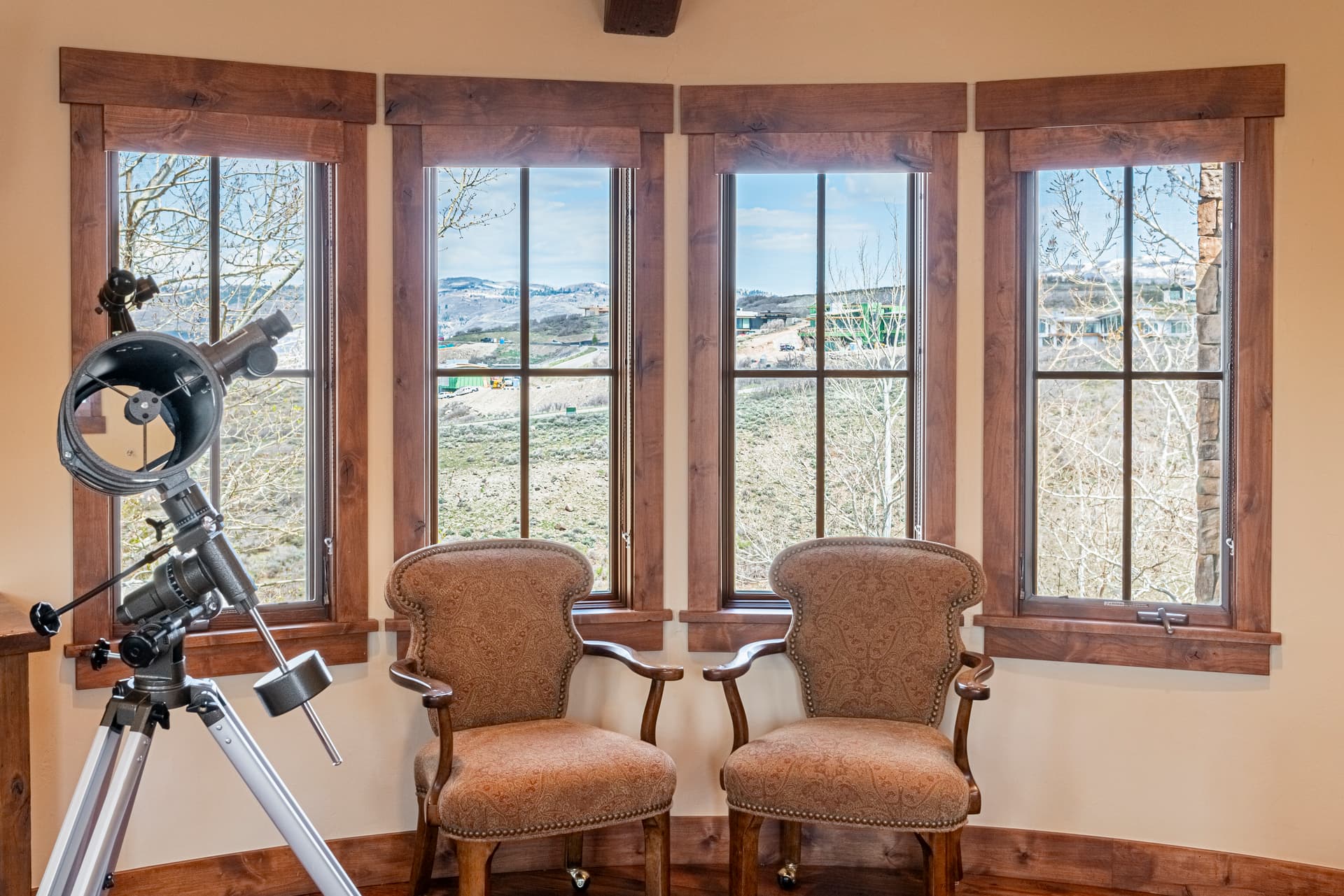 Ranch Club Cabin - Image 9