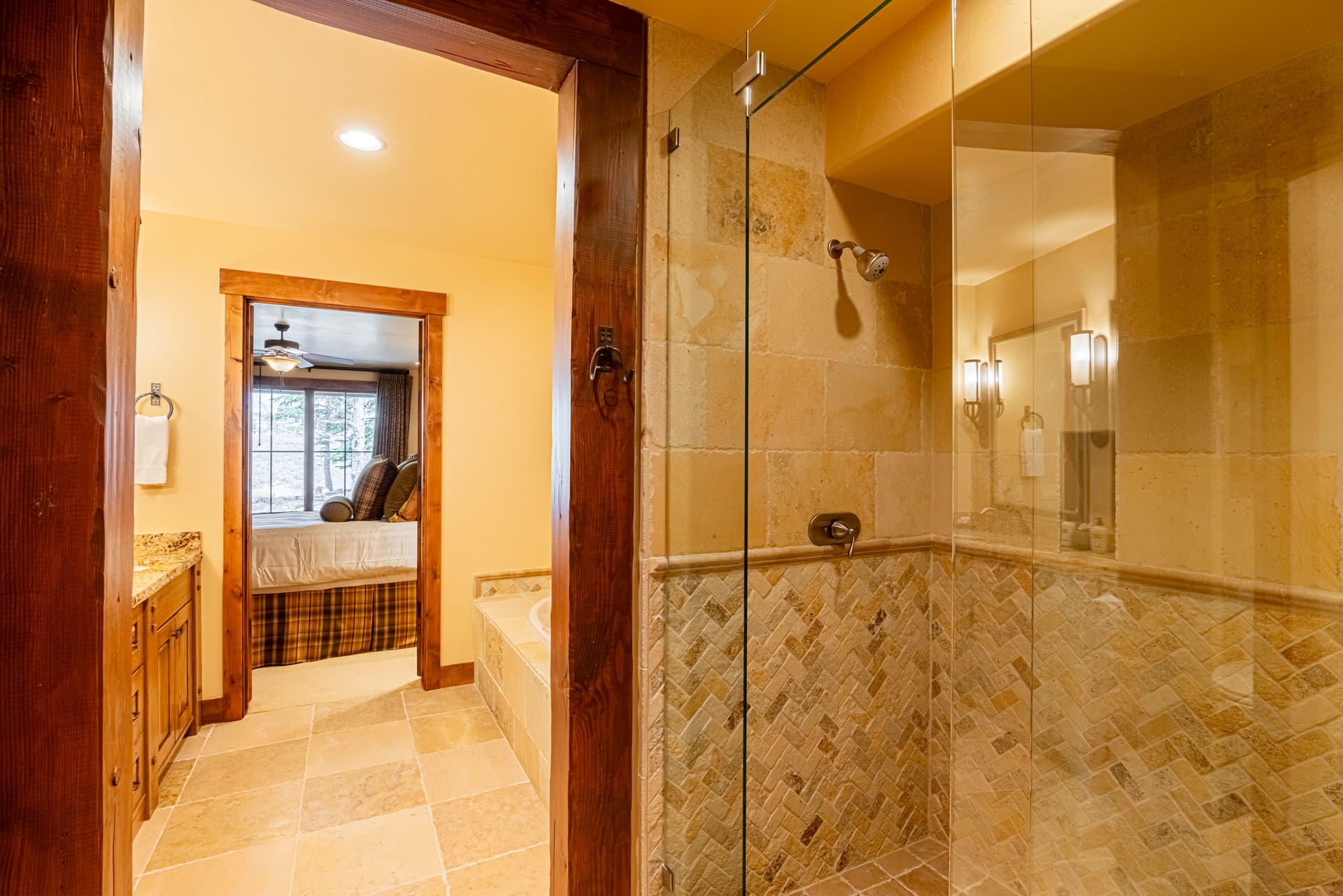 Ranch Club Cabin - Image 41