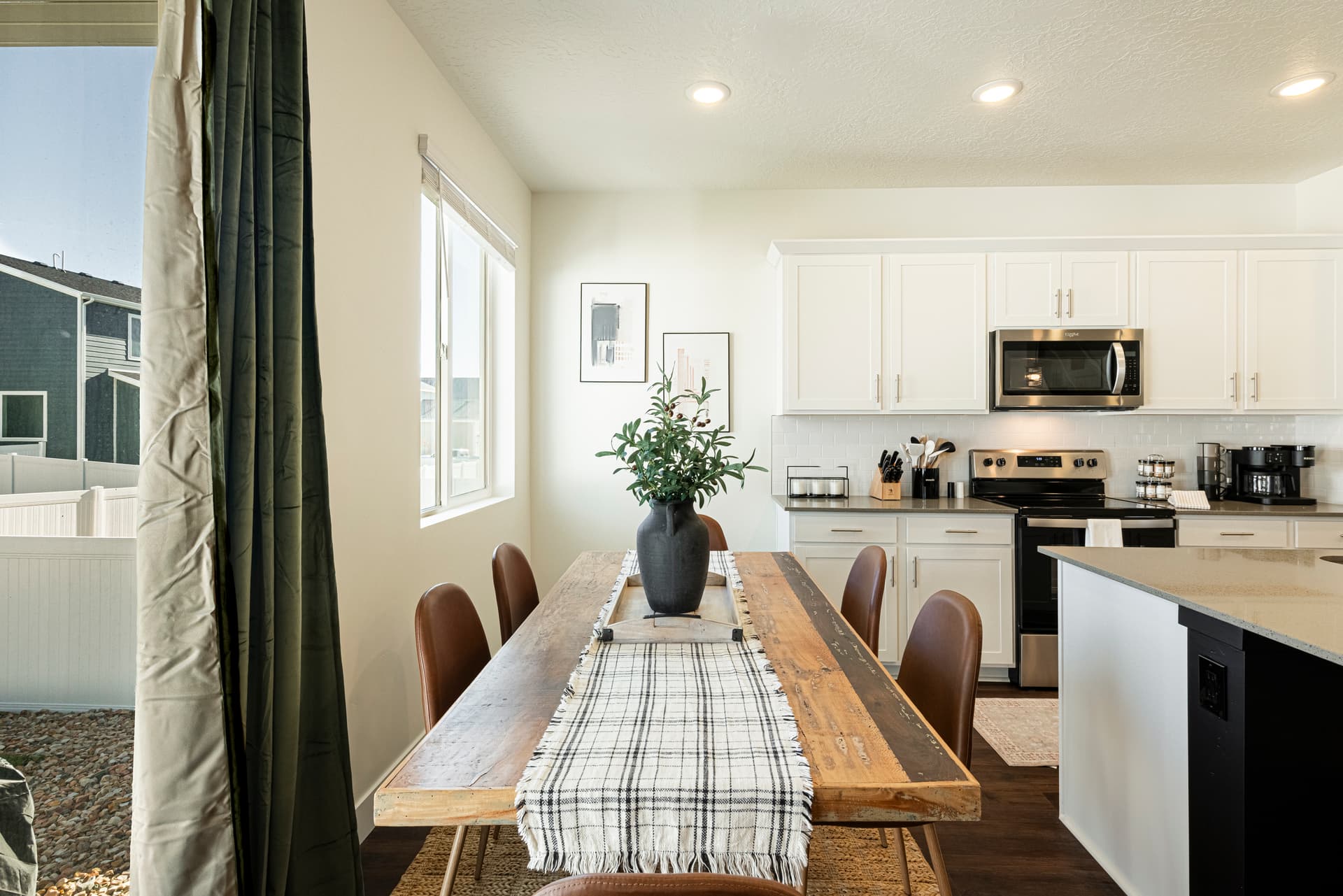 Redbud Hideaway - Image 8